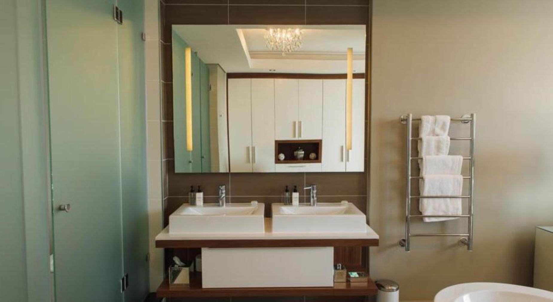 Photo 179 sur 199 de The Residences at Crystal Towers