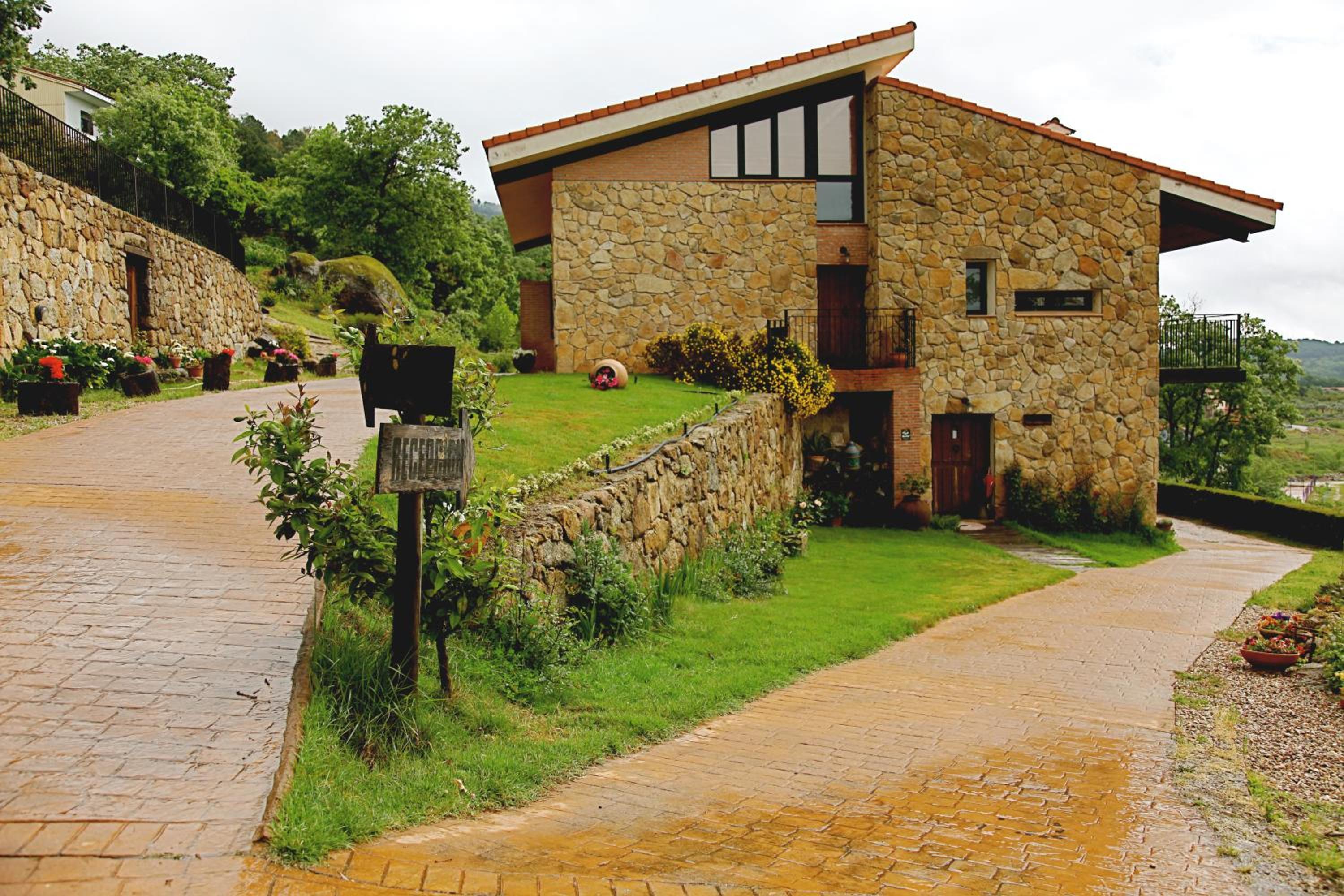 Las Casas de Agapito