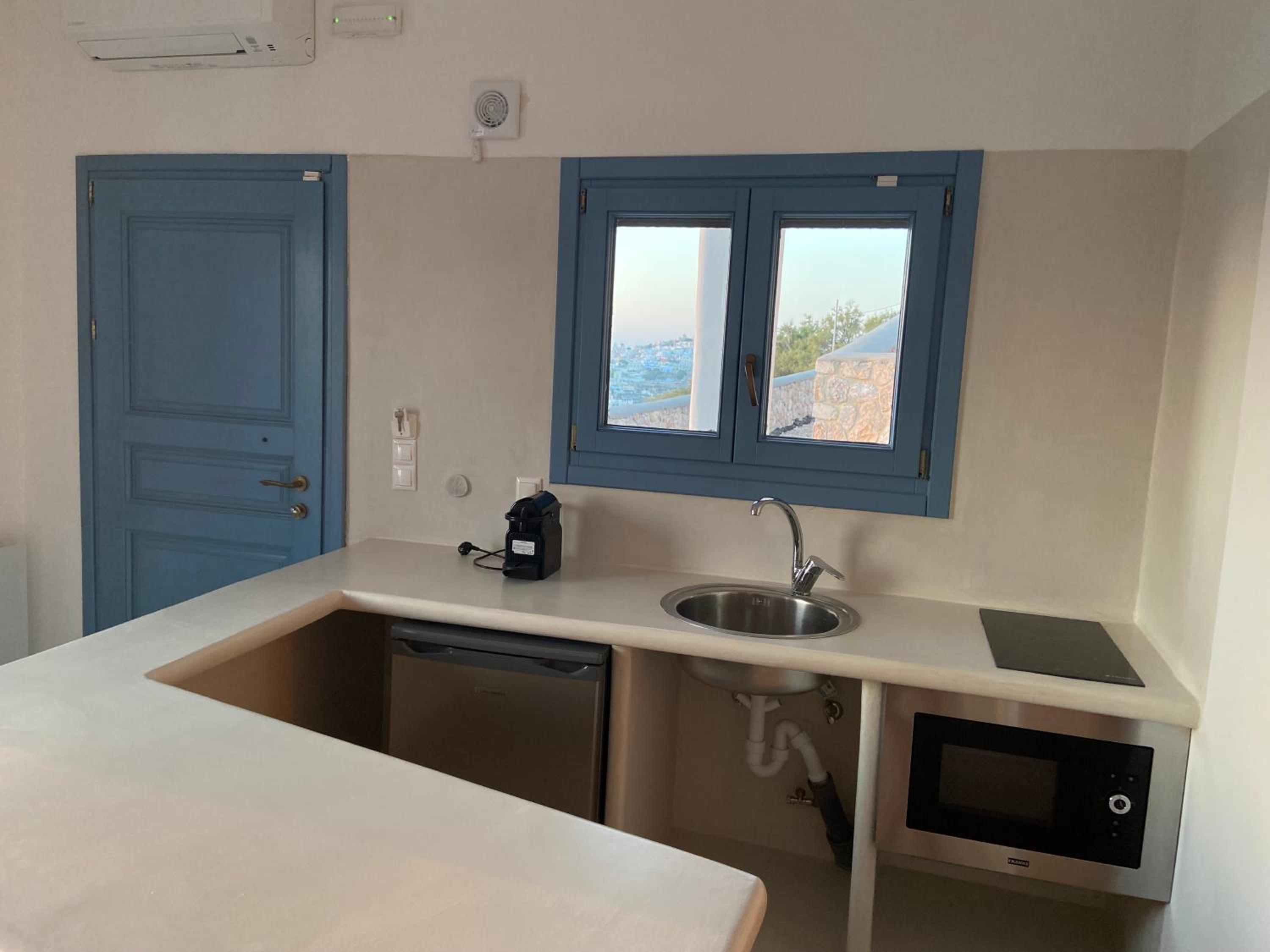ENA suites Santorini