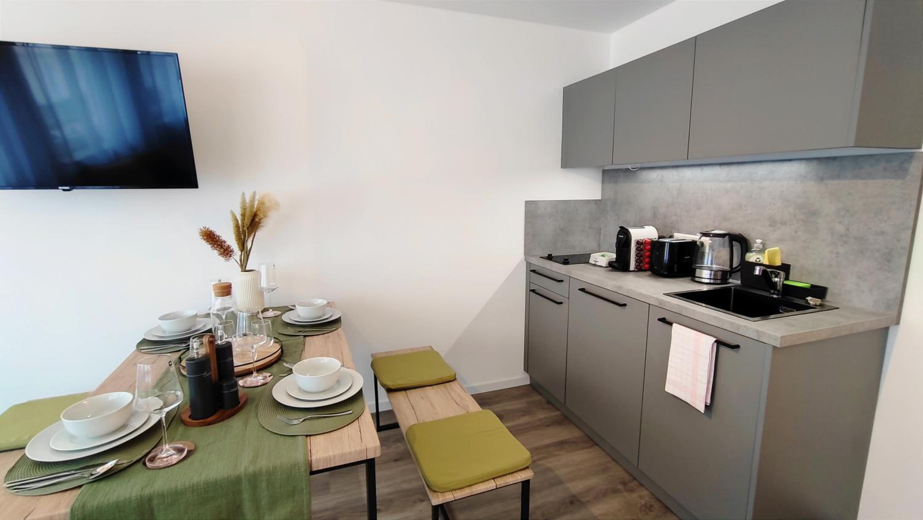 ELApart by Homely Stay - Moderne Apartments direkt im Stadtzentrum mit Self-Check-in