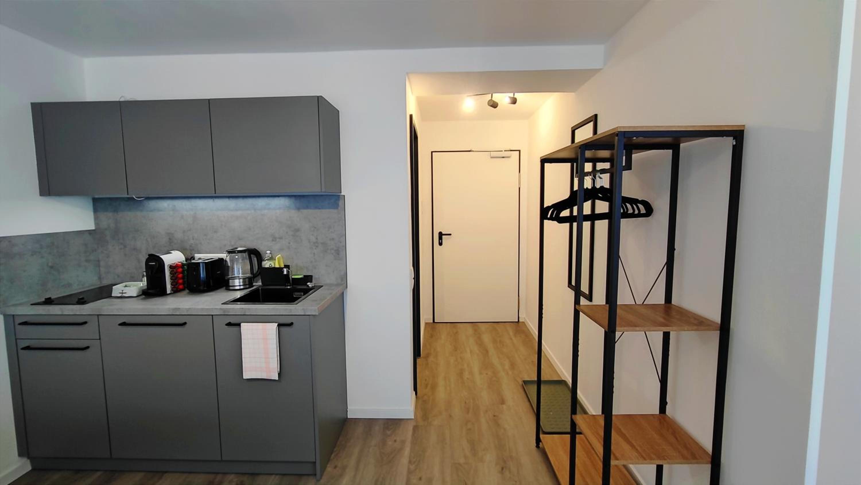 ELApart by Homely Stay - Moderne Apartments direkt im Stadtzentrum mit Self-Check-in