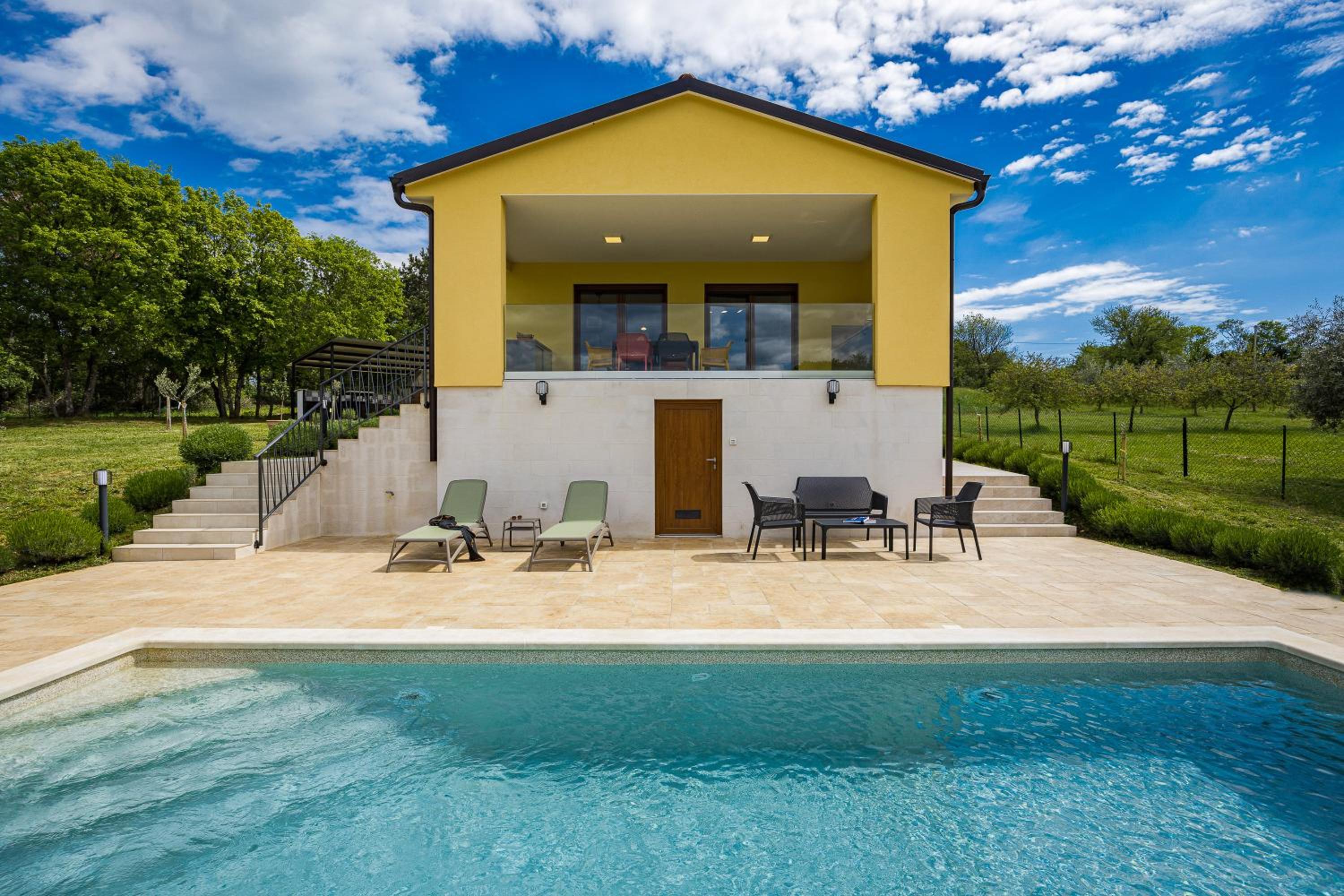 Family Villa Tai with Private Pool near Pula view 3
