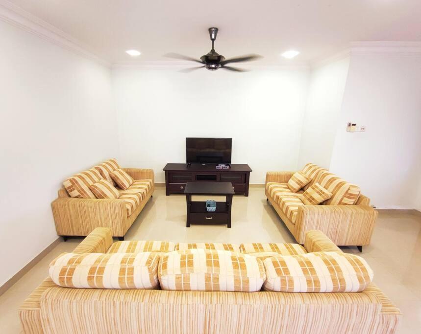 Puchong Semi D Homestay spacious 4 rooms photo 4
