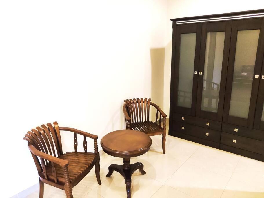Puchong Semi D Homestay spacious 4 rooms