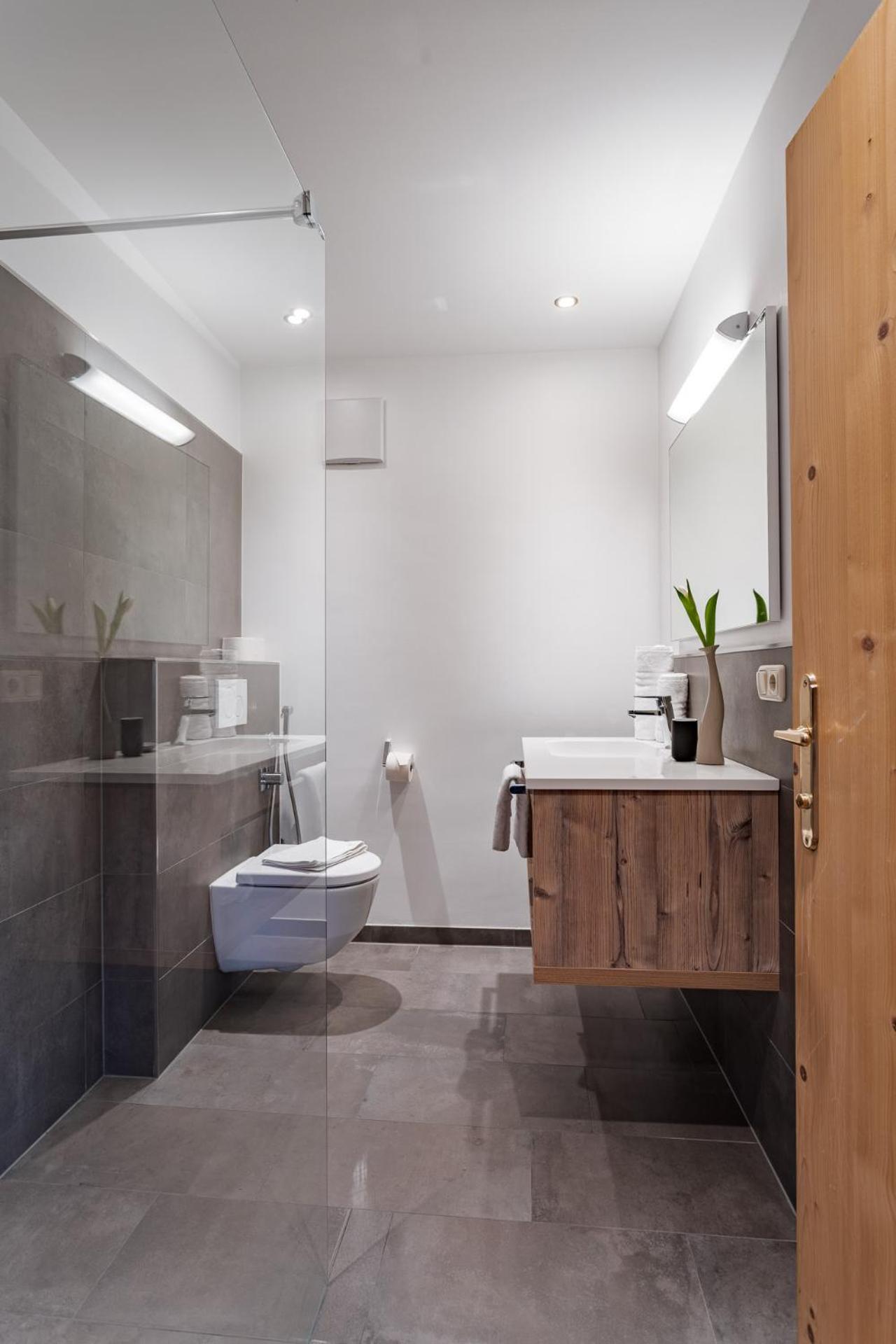 Active Apartments