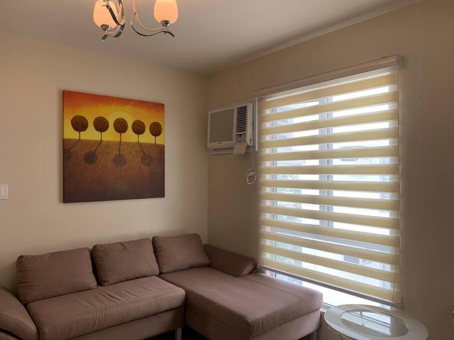 Homey 2 BR Unit w/Pool in Avida IT Park view 4