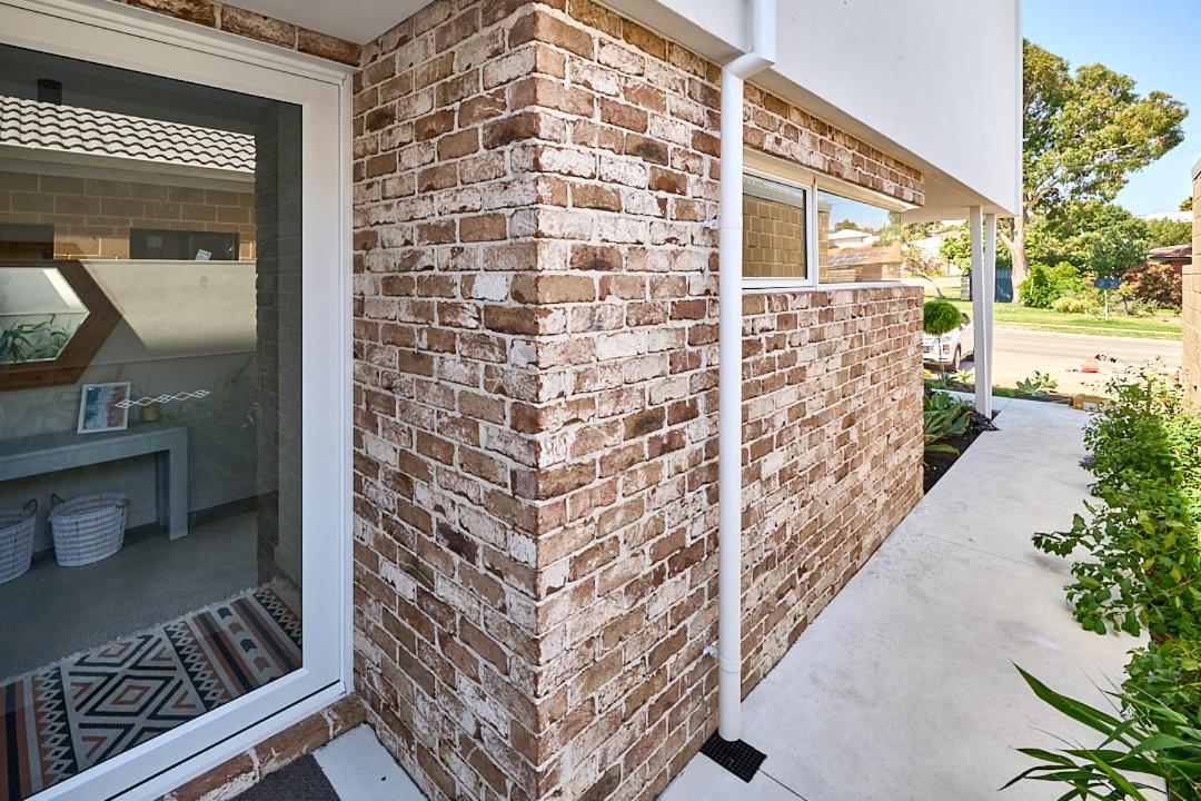 New luxury home amazing location with pool