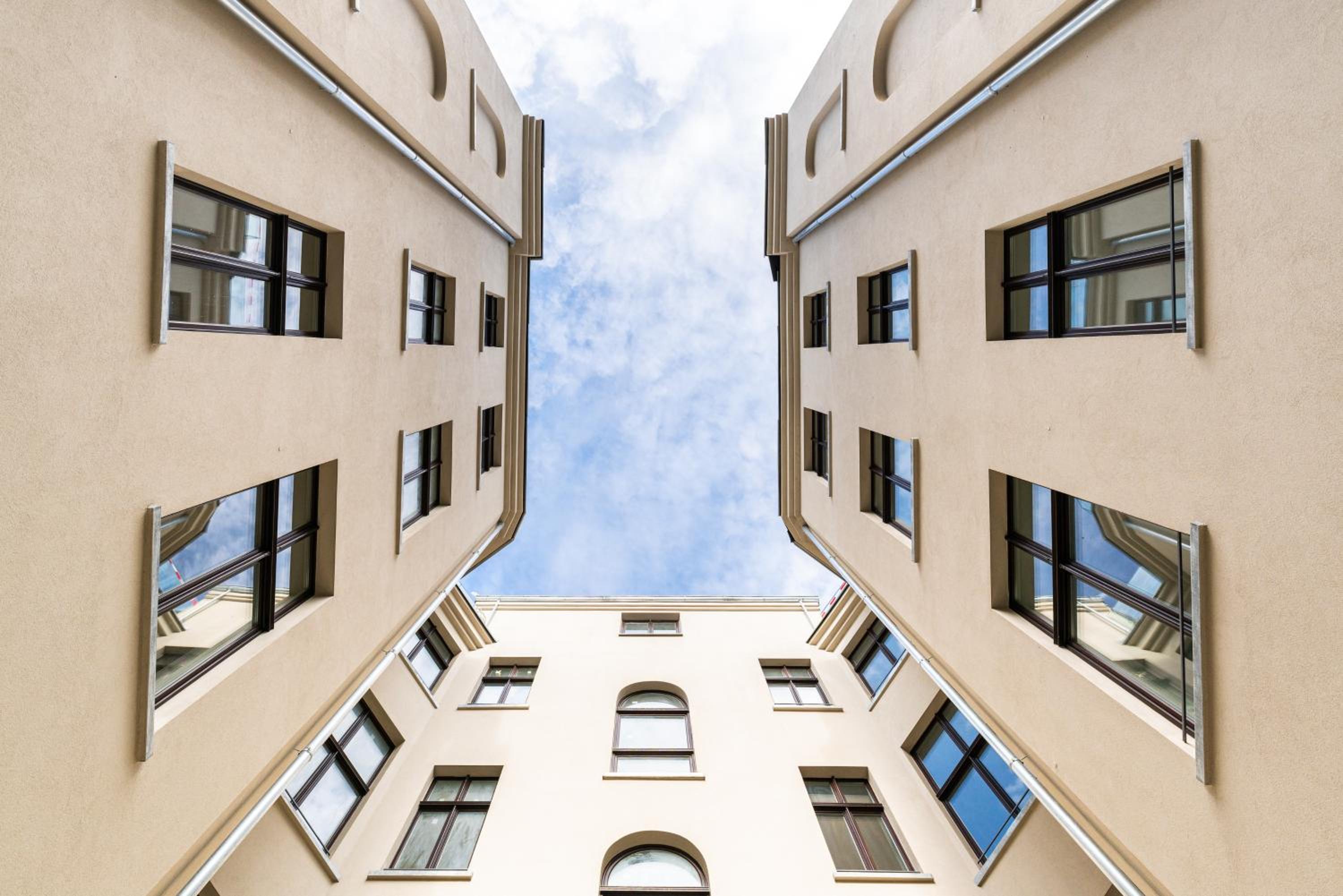 Spacious Apartments In Mitte- Feel The Citycenter