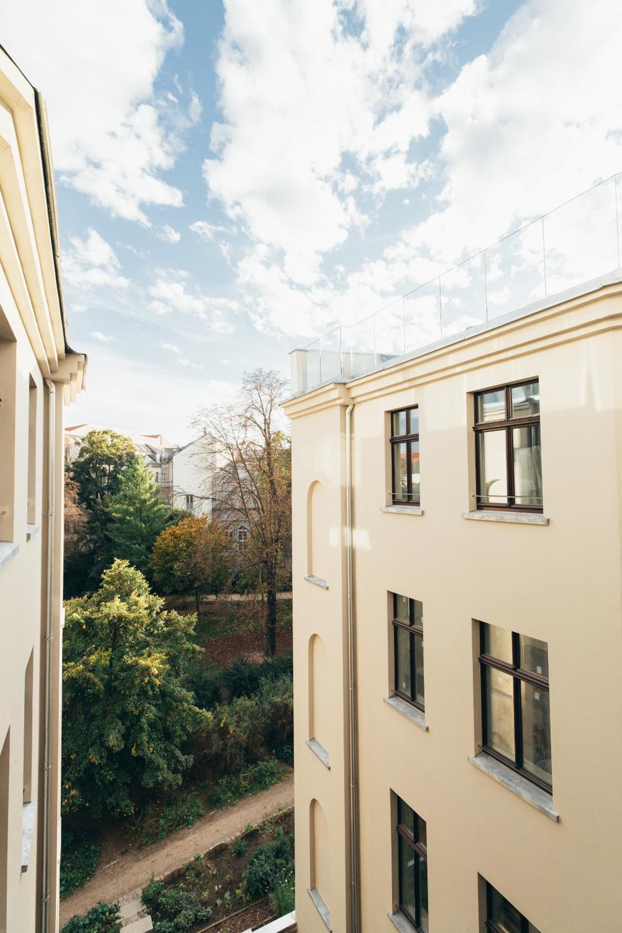 Spacious Apartments In Mitte- Feel The Citycenter