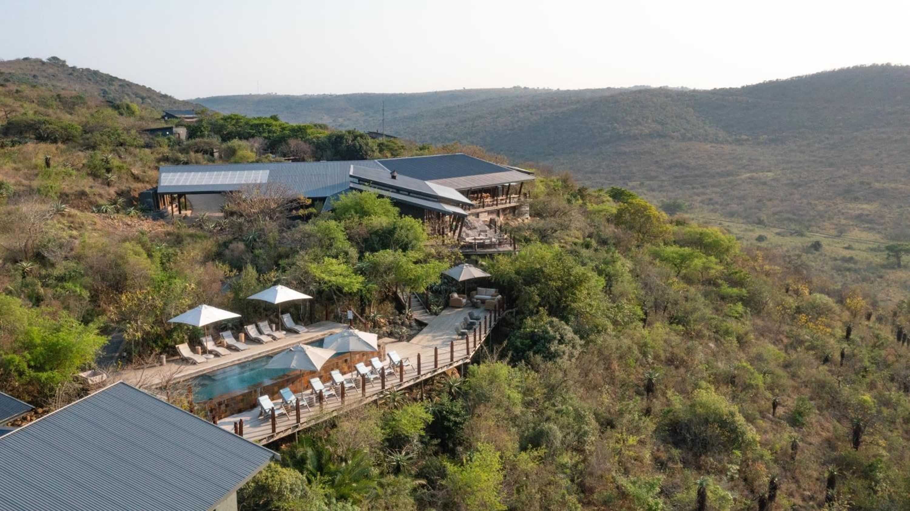 Rhino Ridge Safari Lodge