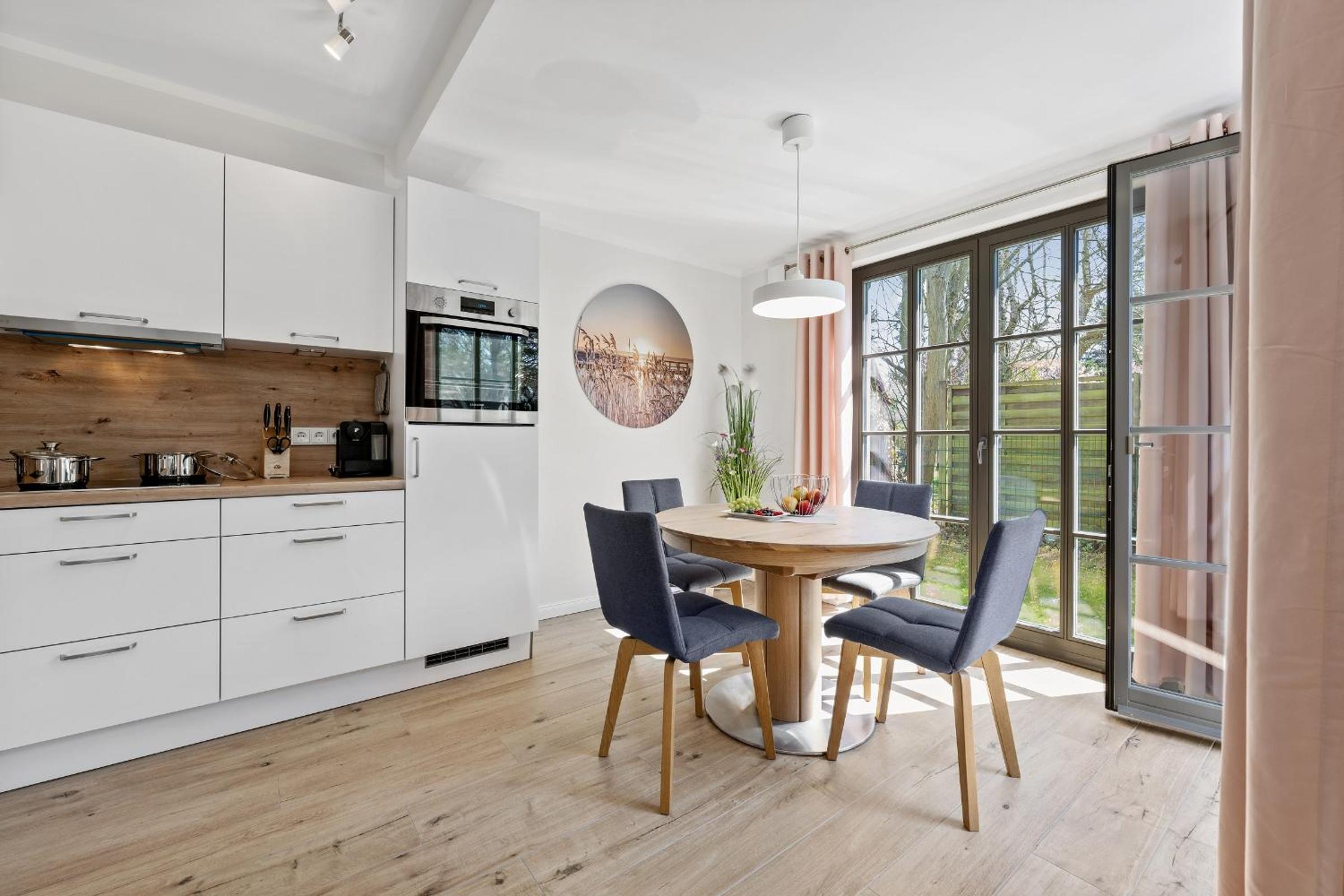 zfw 139 en Zingst — kitchen