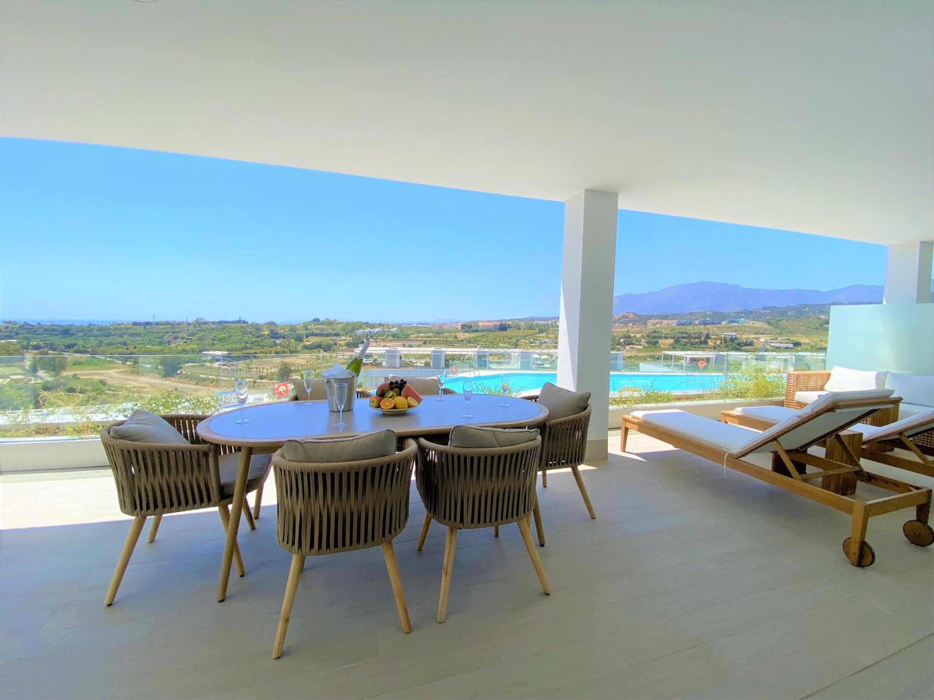 Luxurious holiday apartment near Puerto Banus
