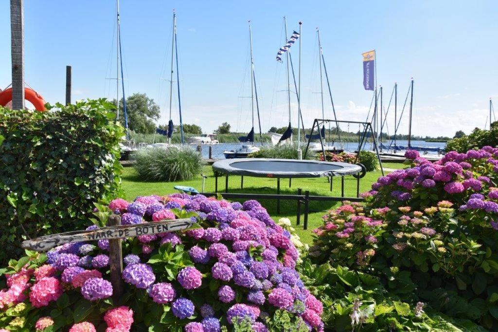Het Toppunt groot vakantiehuis aan het water view 4
