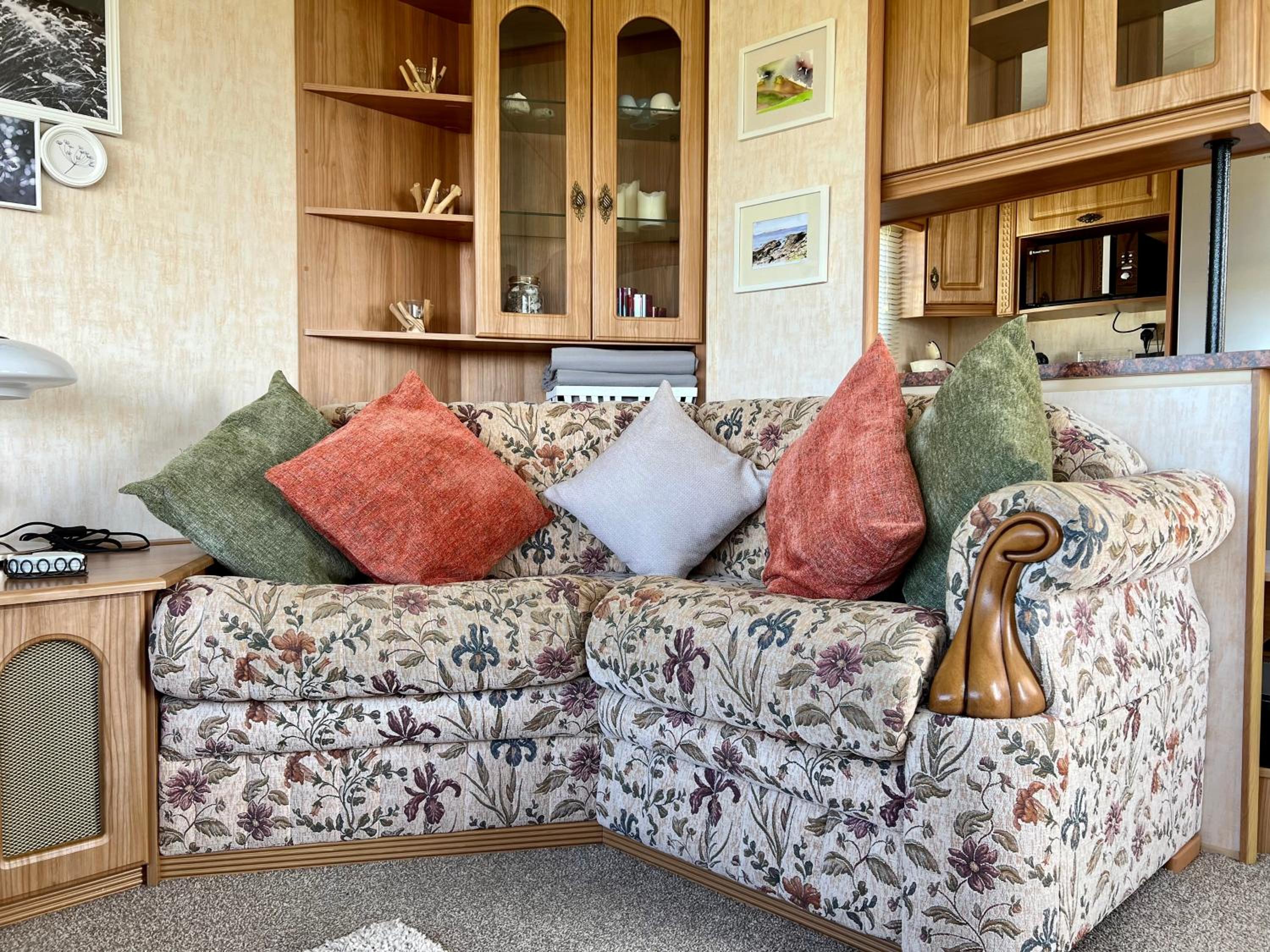 157 Amour Caravan view 5