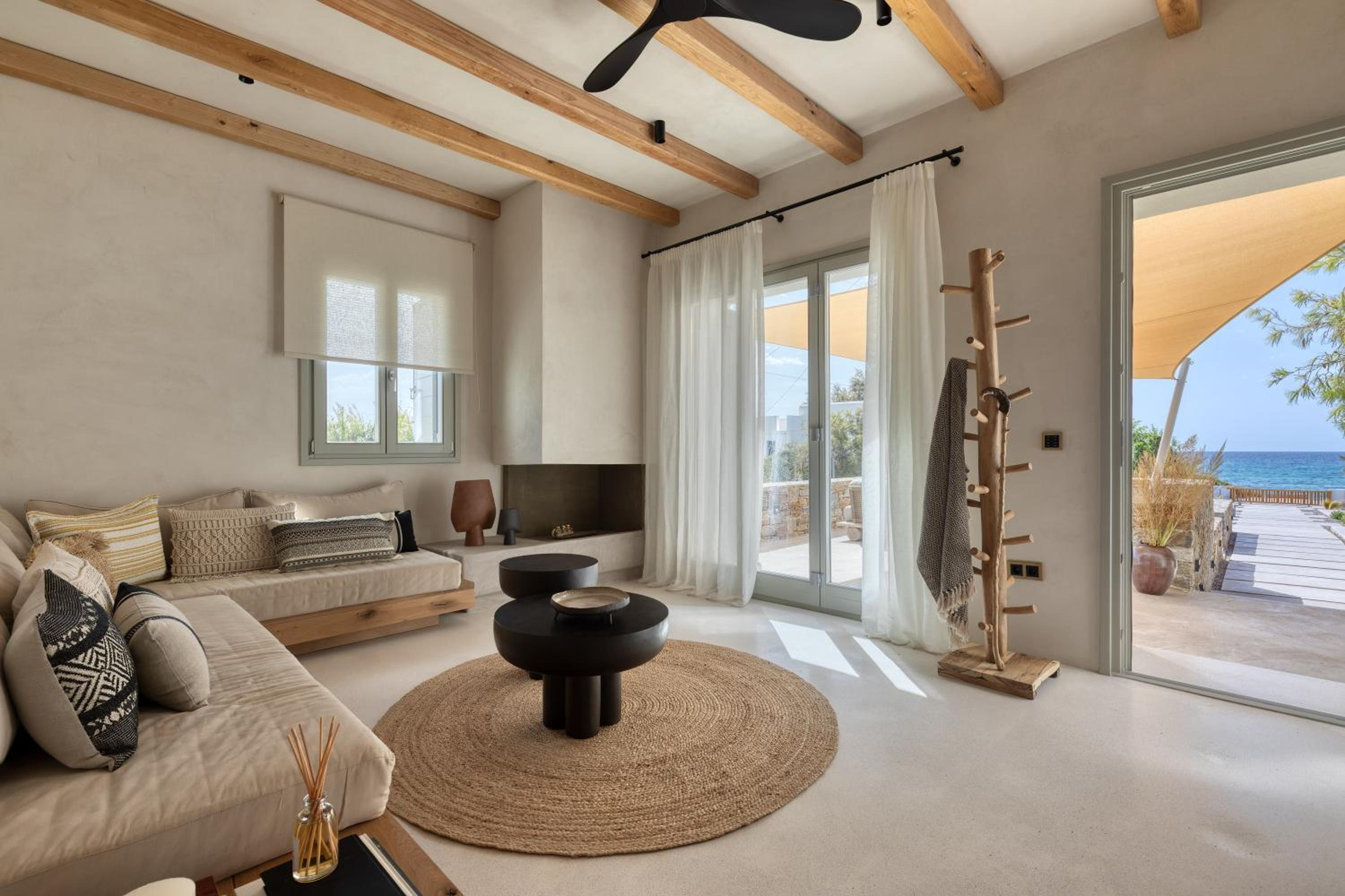Beachfront 3BR Villa Iremia in Naxos view 5