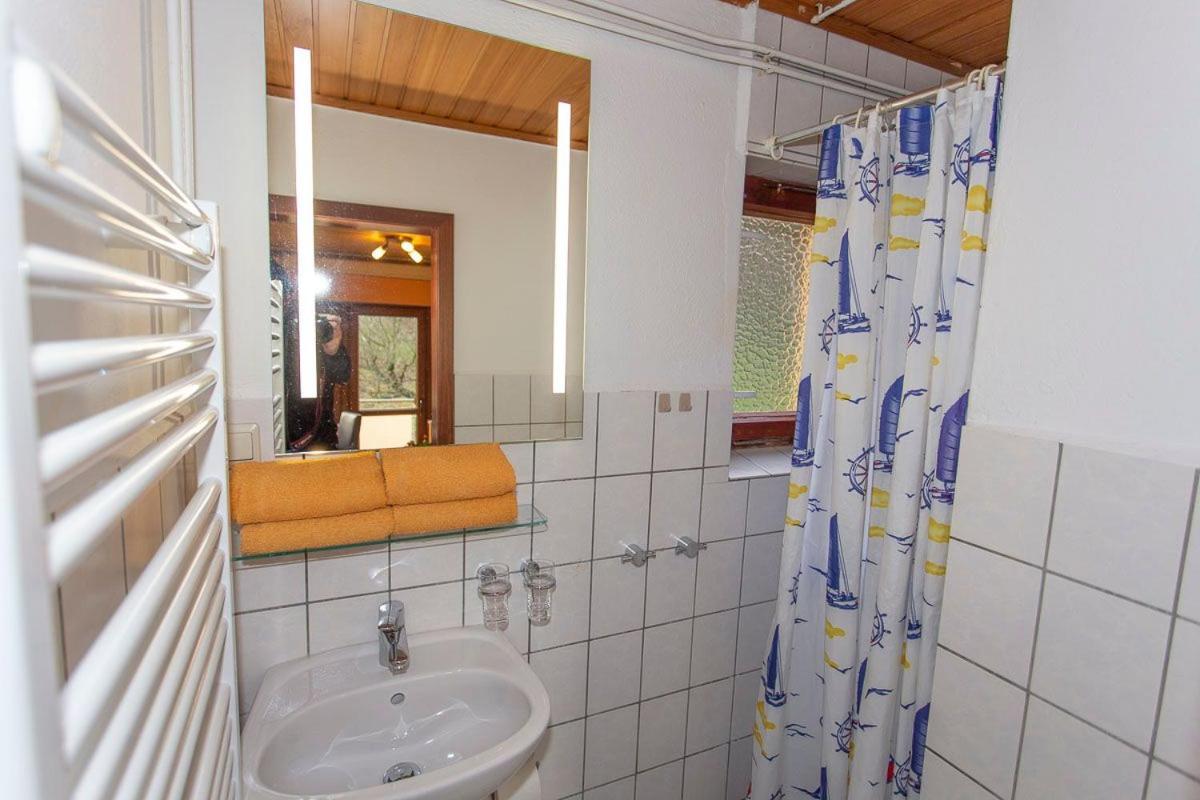 Ferienwohnungen unter Reet 45106