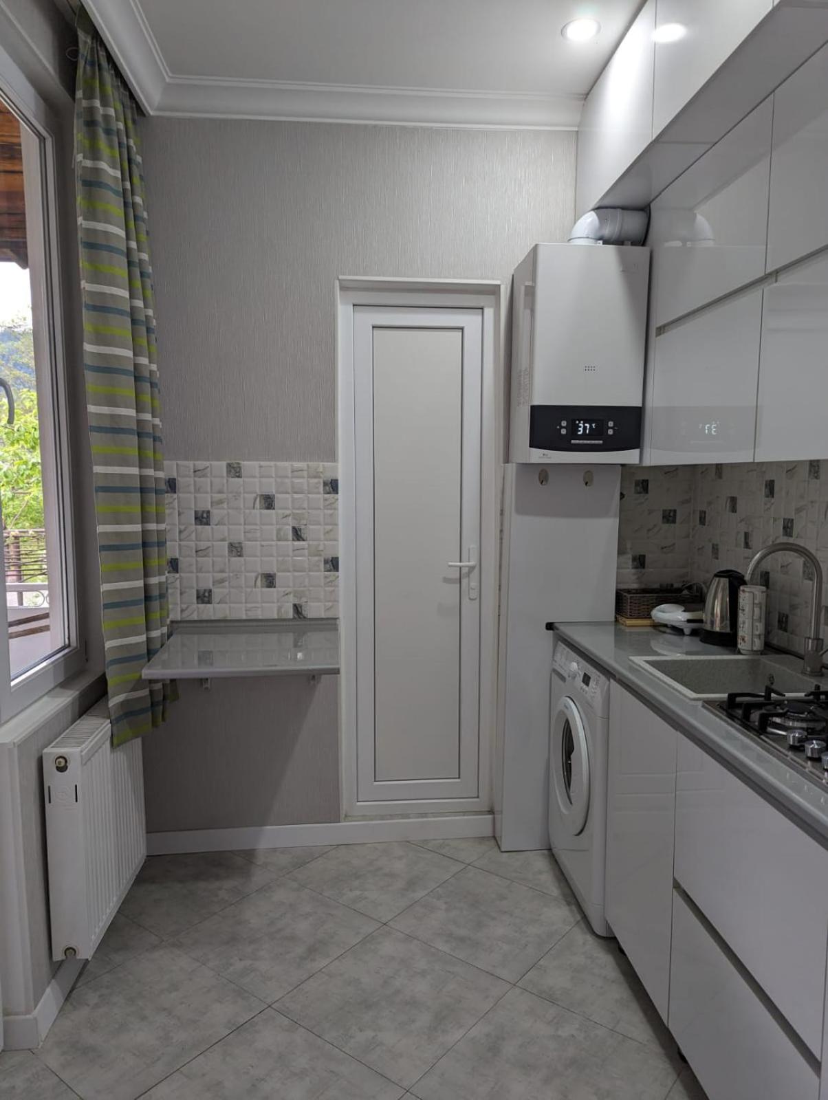 Holiday House Likani