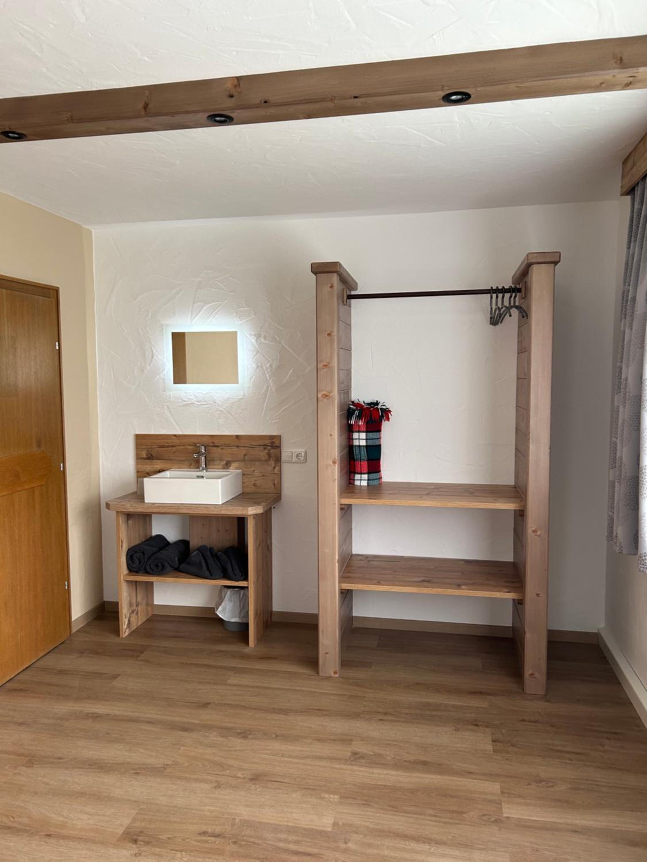 Ferienwohnungen LODGE-B