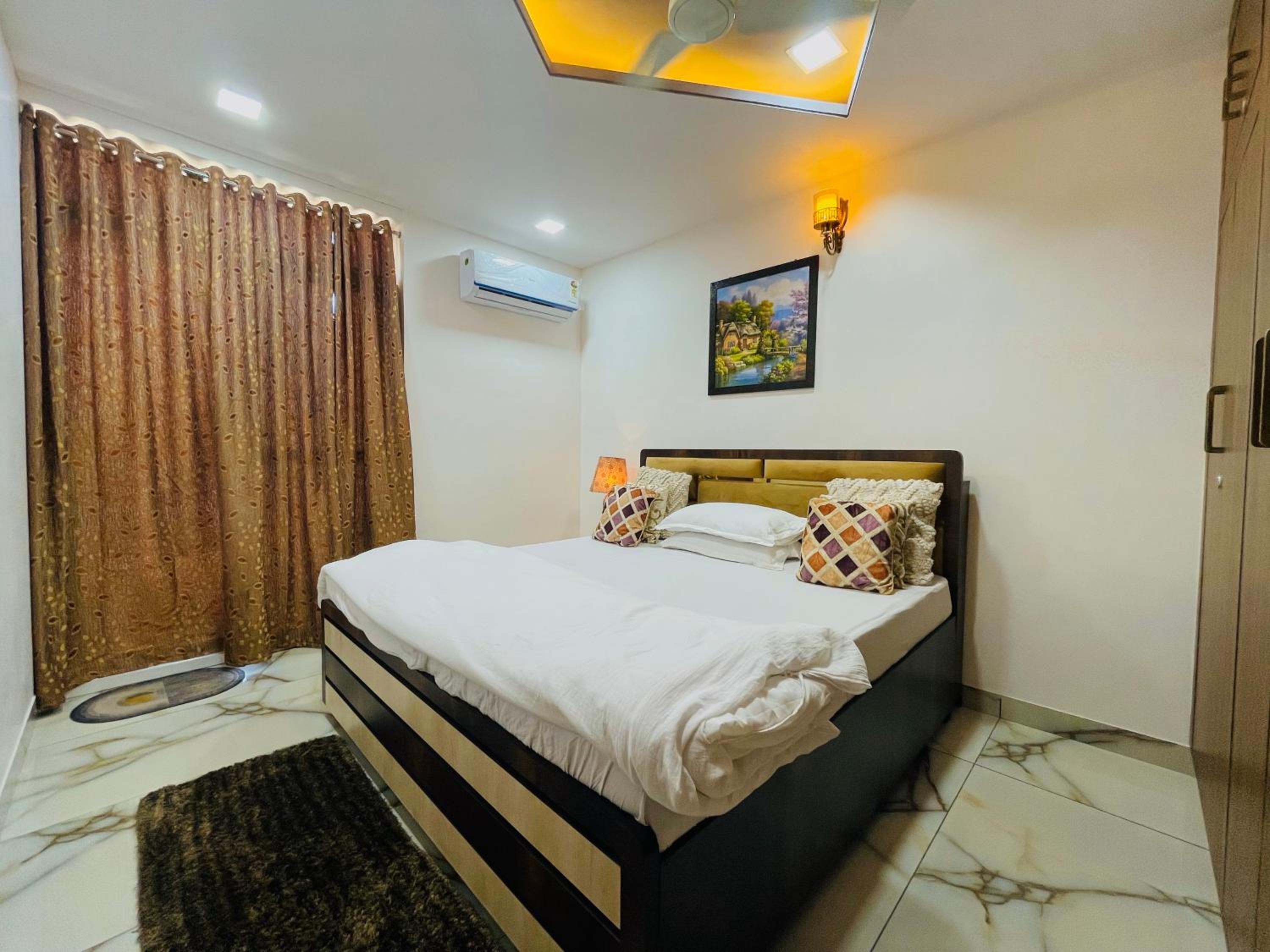 3BHK Airport Vista Apartment - Entire Apartment view 5