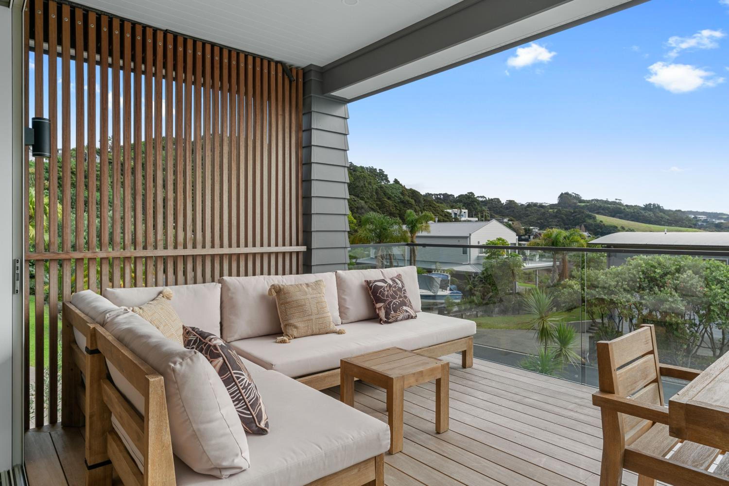 Coastal Cool - Luxury Langs Beach Accommodation view 5