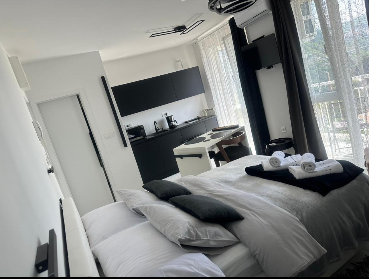 Fiorino Apartment-Studio with balcony Rijeka photo 5