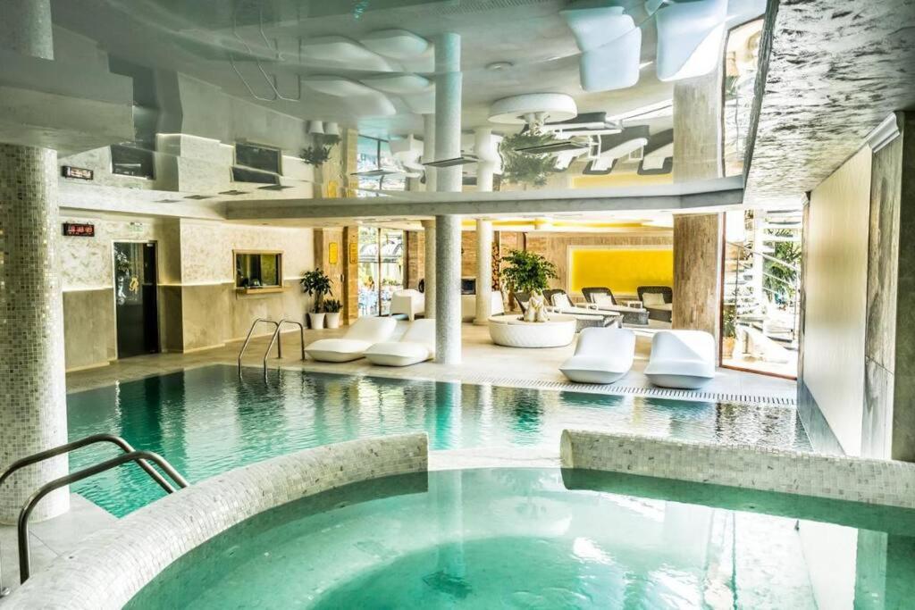 Luxury Apartment 'Rich'