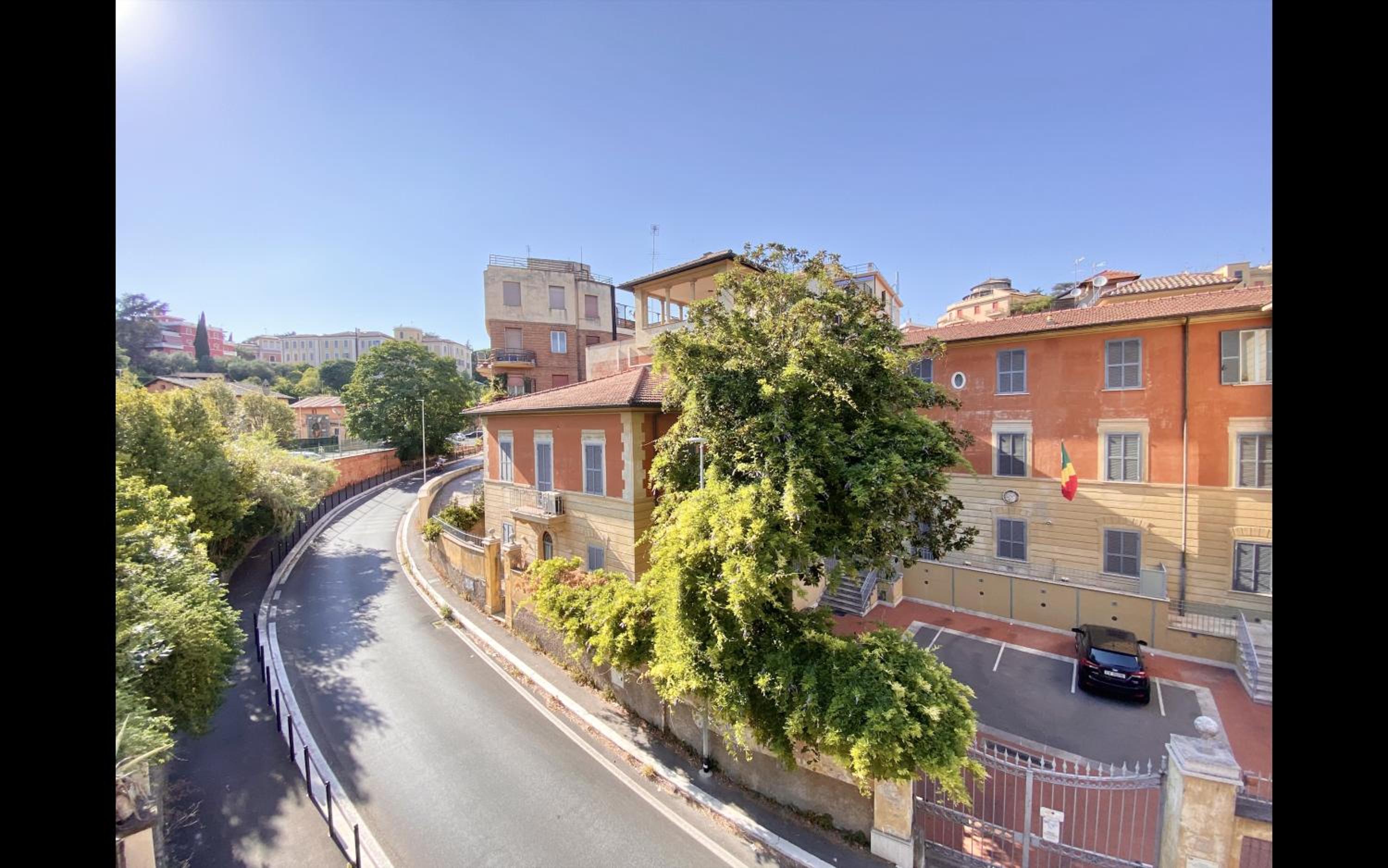 Charming mini apartment near Vatican with parking