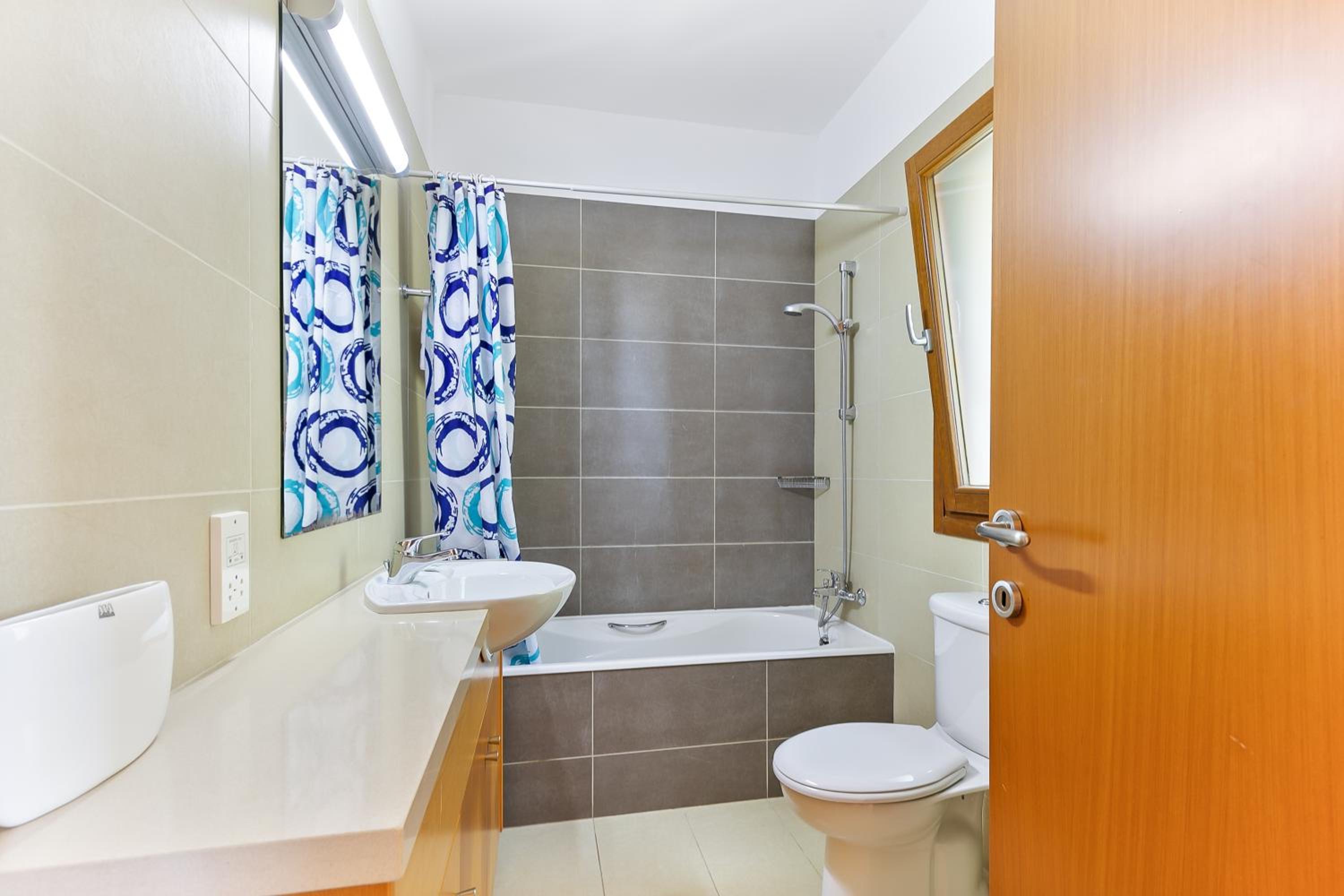 3 bedroom Villa Athina with private pool and golf views, Aphrodite Hills Resort