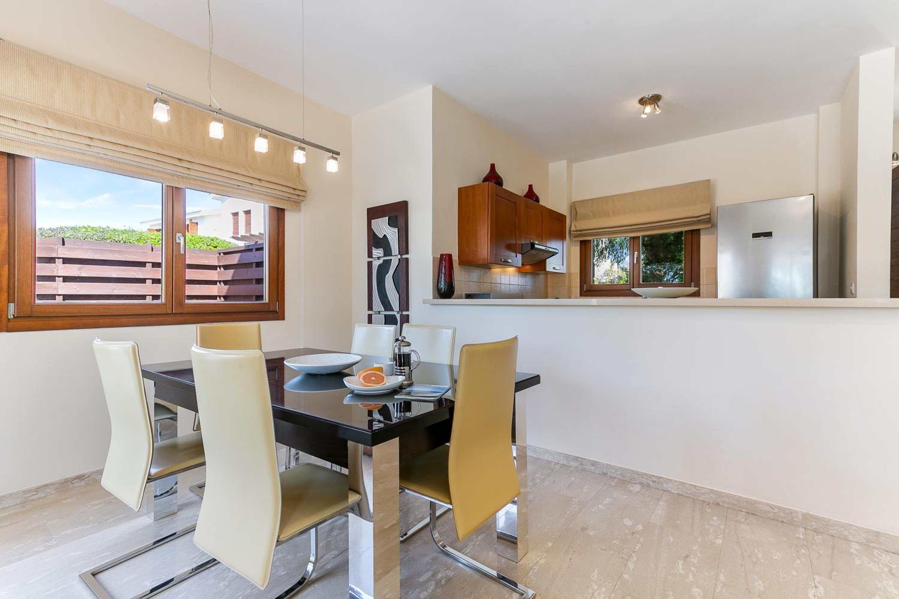 3 bedroom Villa Athina with private pool and golf views, Aphrodite Hills Resort