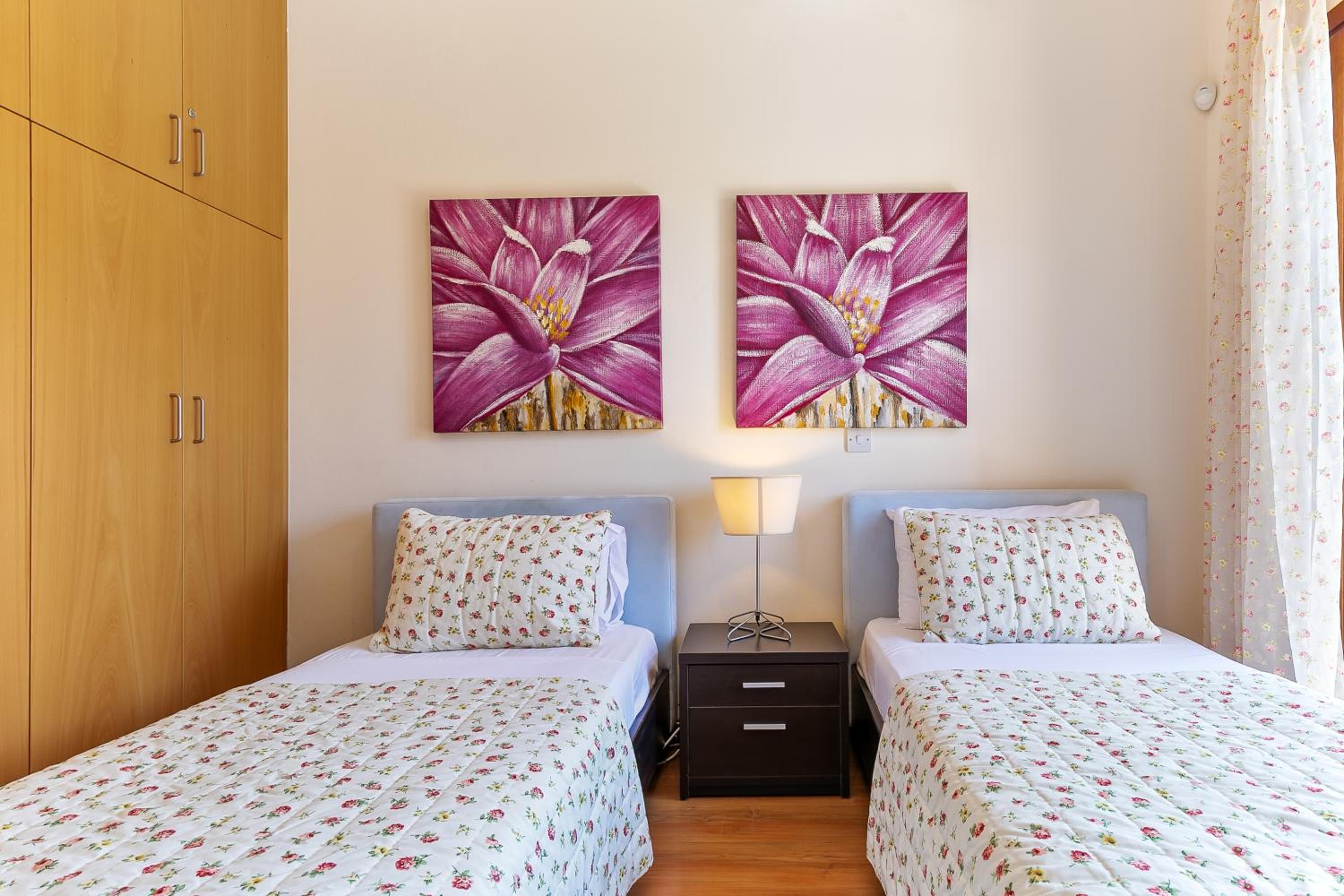 3 bedroom Villa Athina with private pool and golf views, Aphrodite Hills Resort