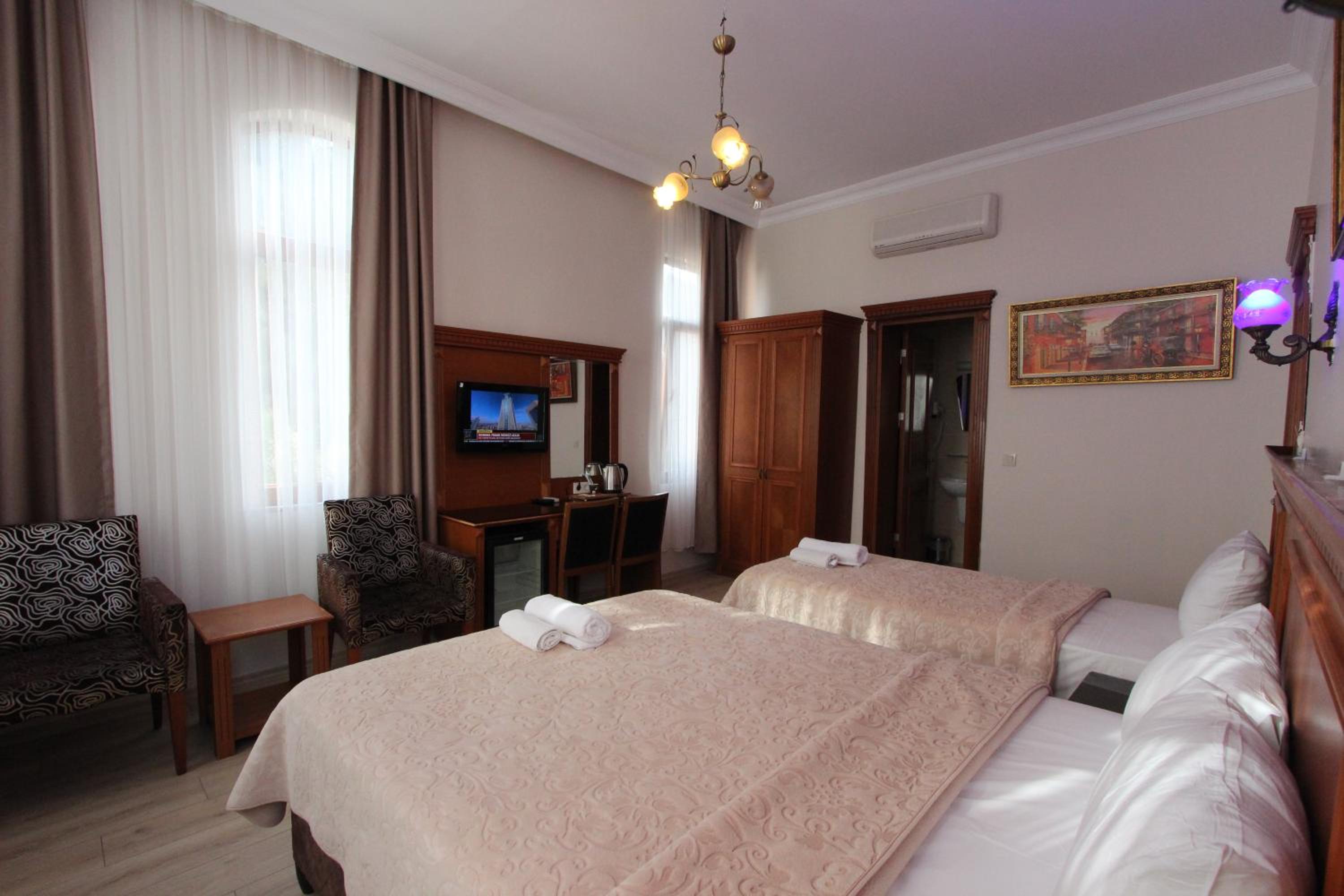 Hotel New House - Image 31