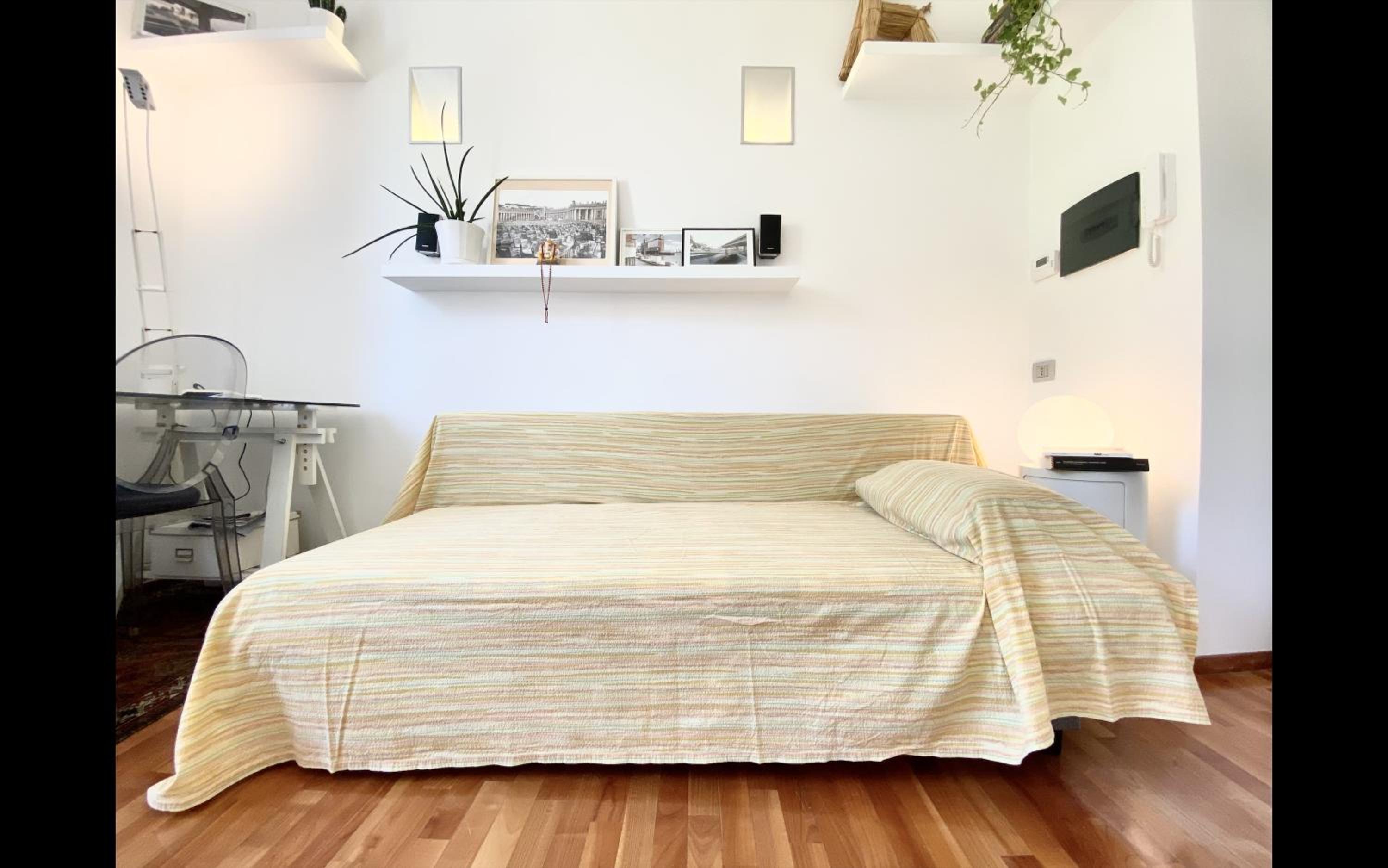 Charming mini apartment near Vatican with parking
