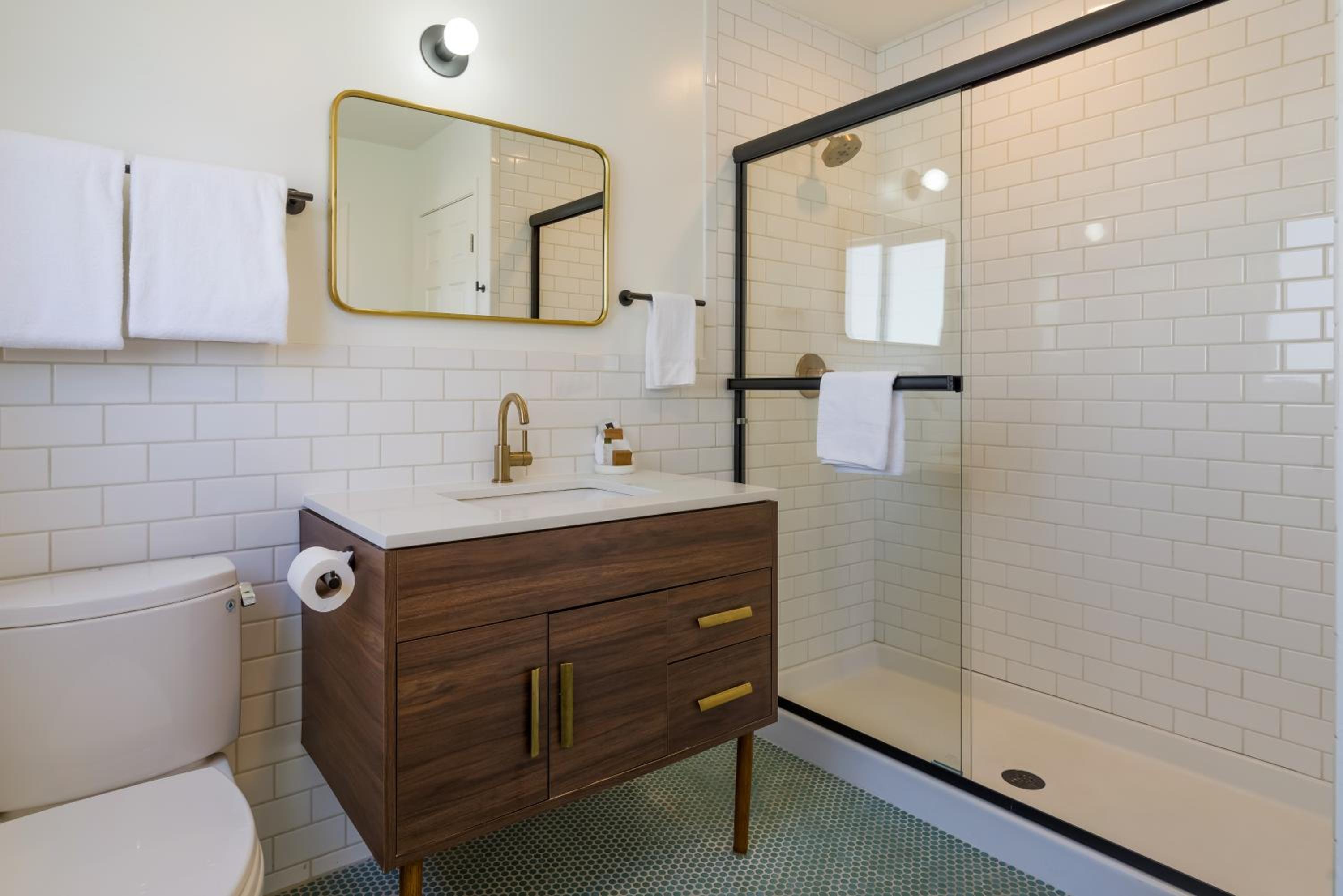Signature Inn Oakland
