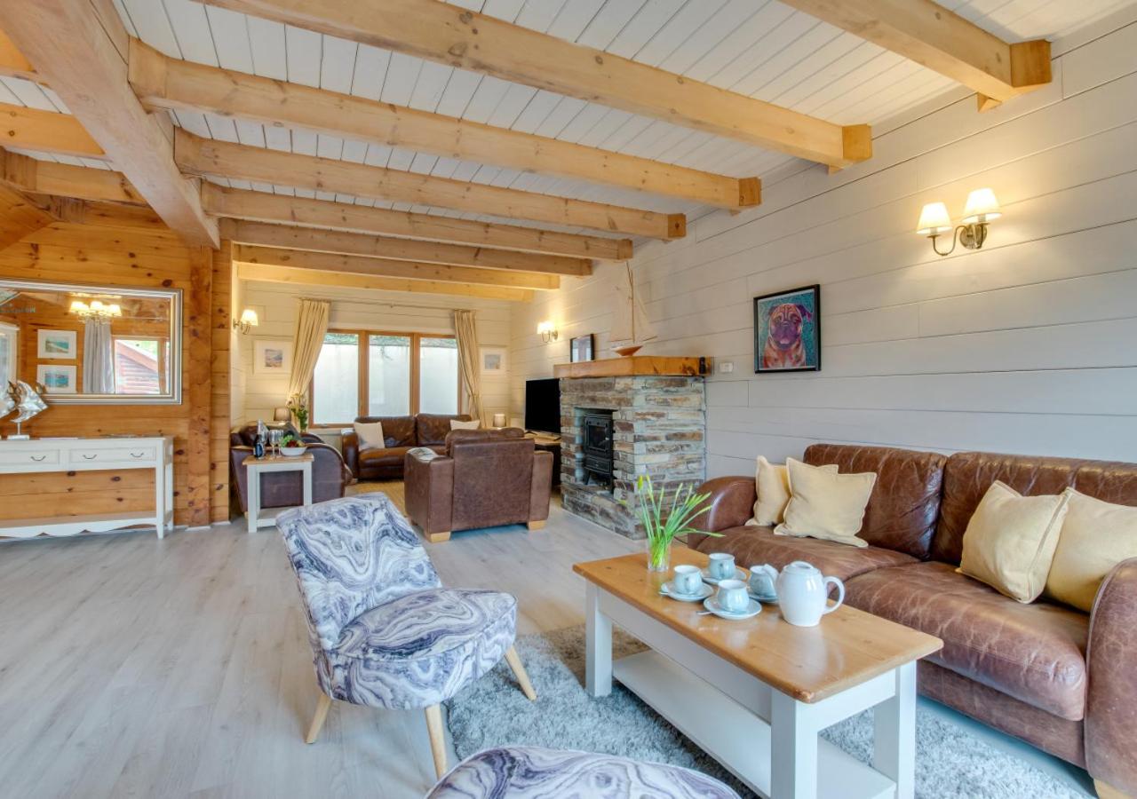 3 Bed in Wadebridge oc-p00104