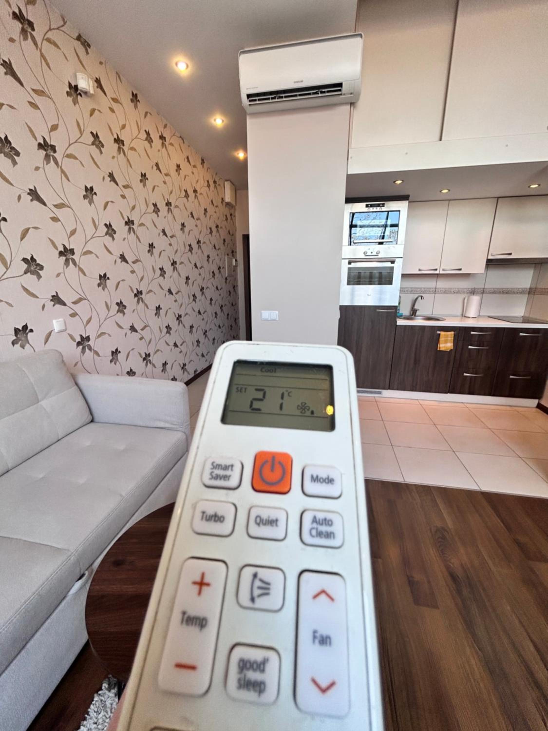 City center , studio apartment , 5 min to the sea view 5