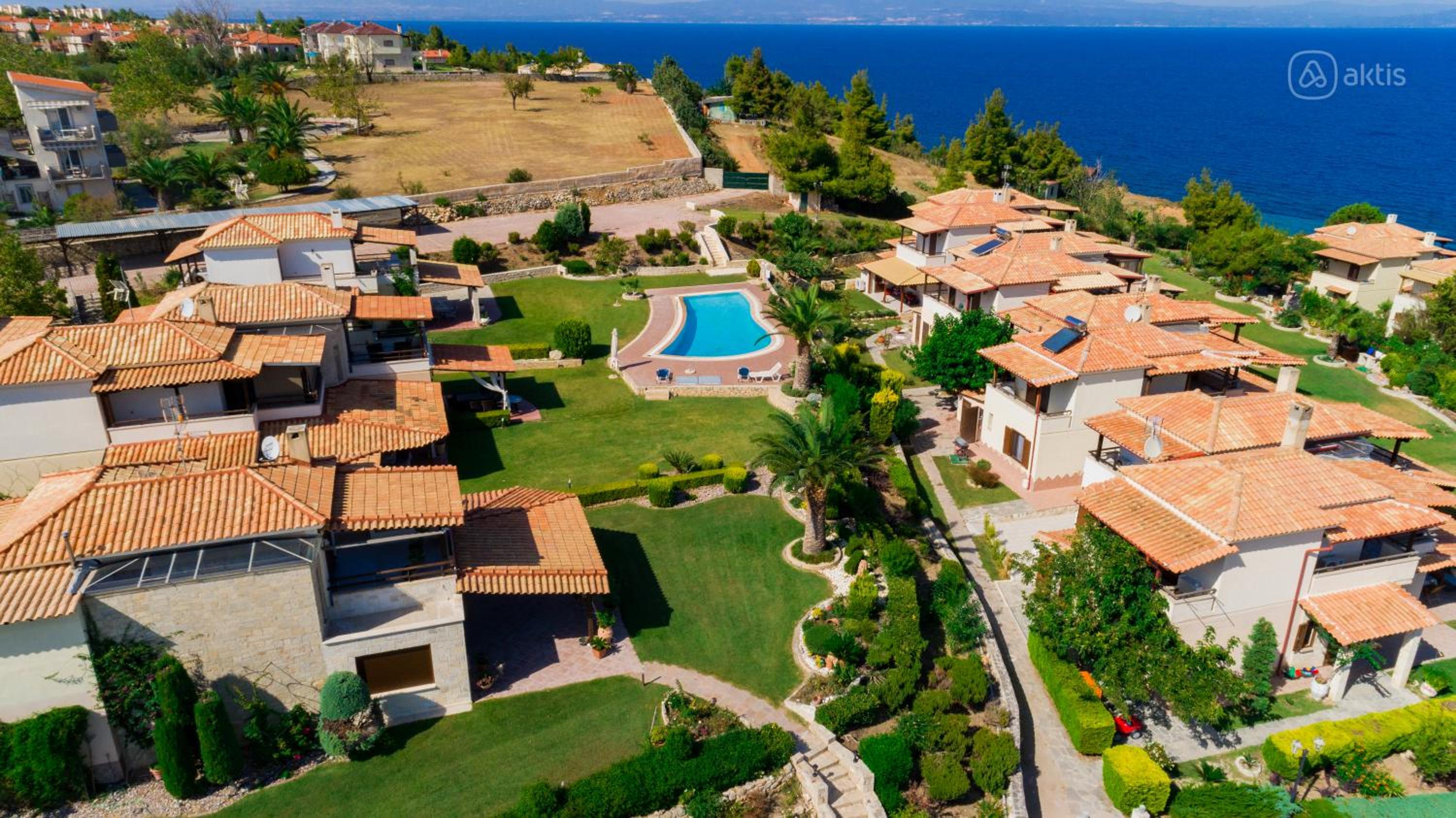 Porto Thea Villa in Afytos