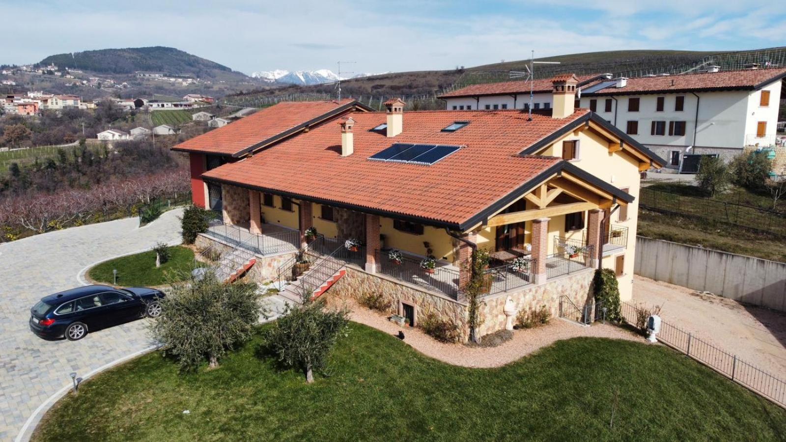 La Collina dei Ciliegi view 4