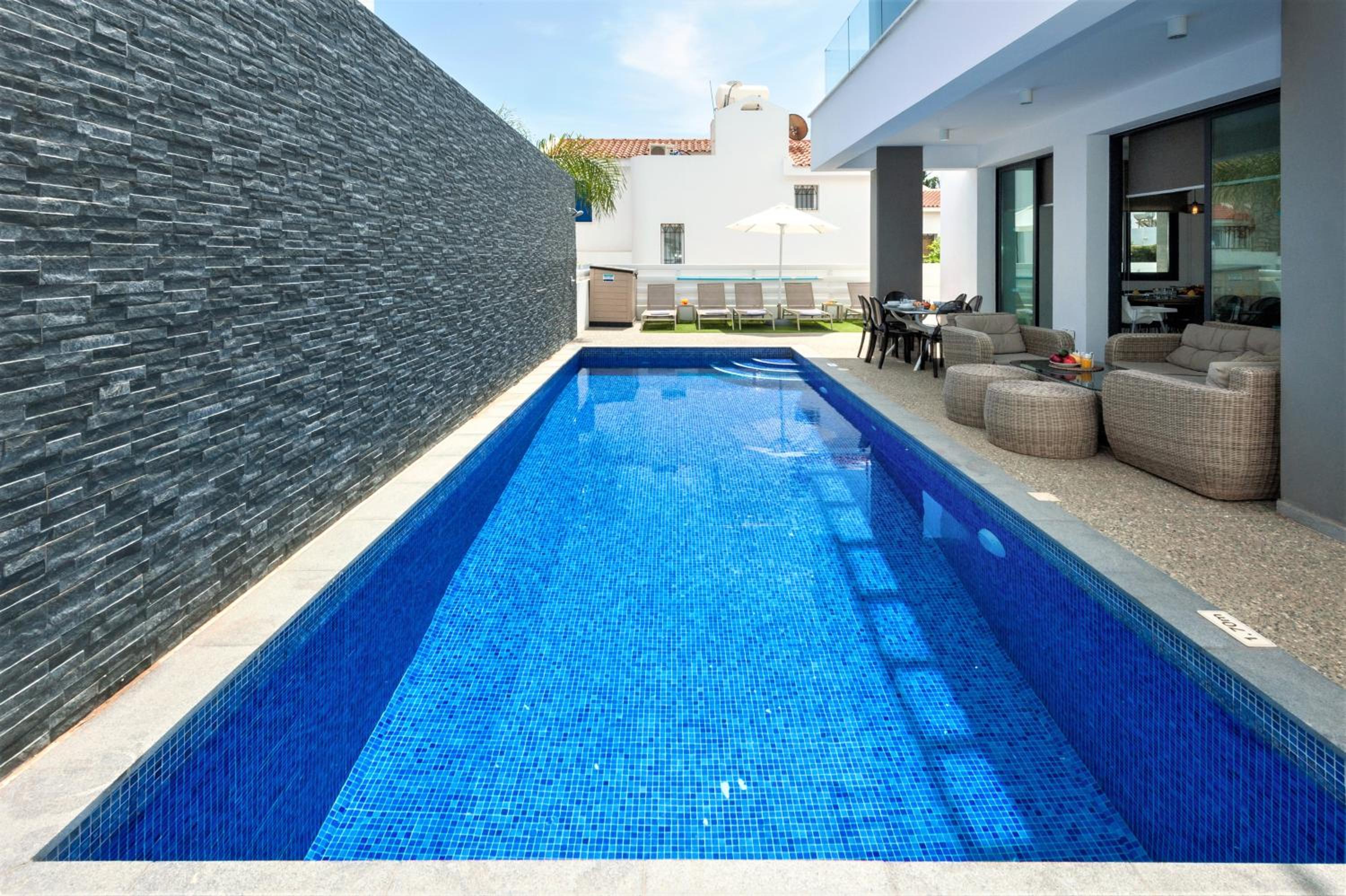Villa Mirella view 4