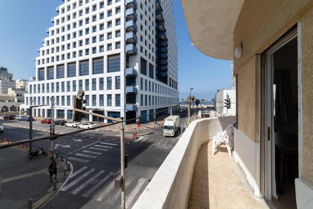 HaYarden Vibe - - 1 Bedroom With Sea Balcony By Vacay