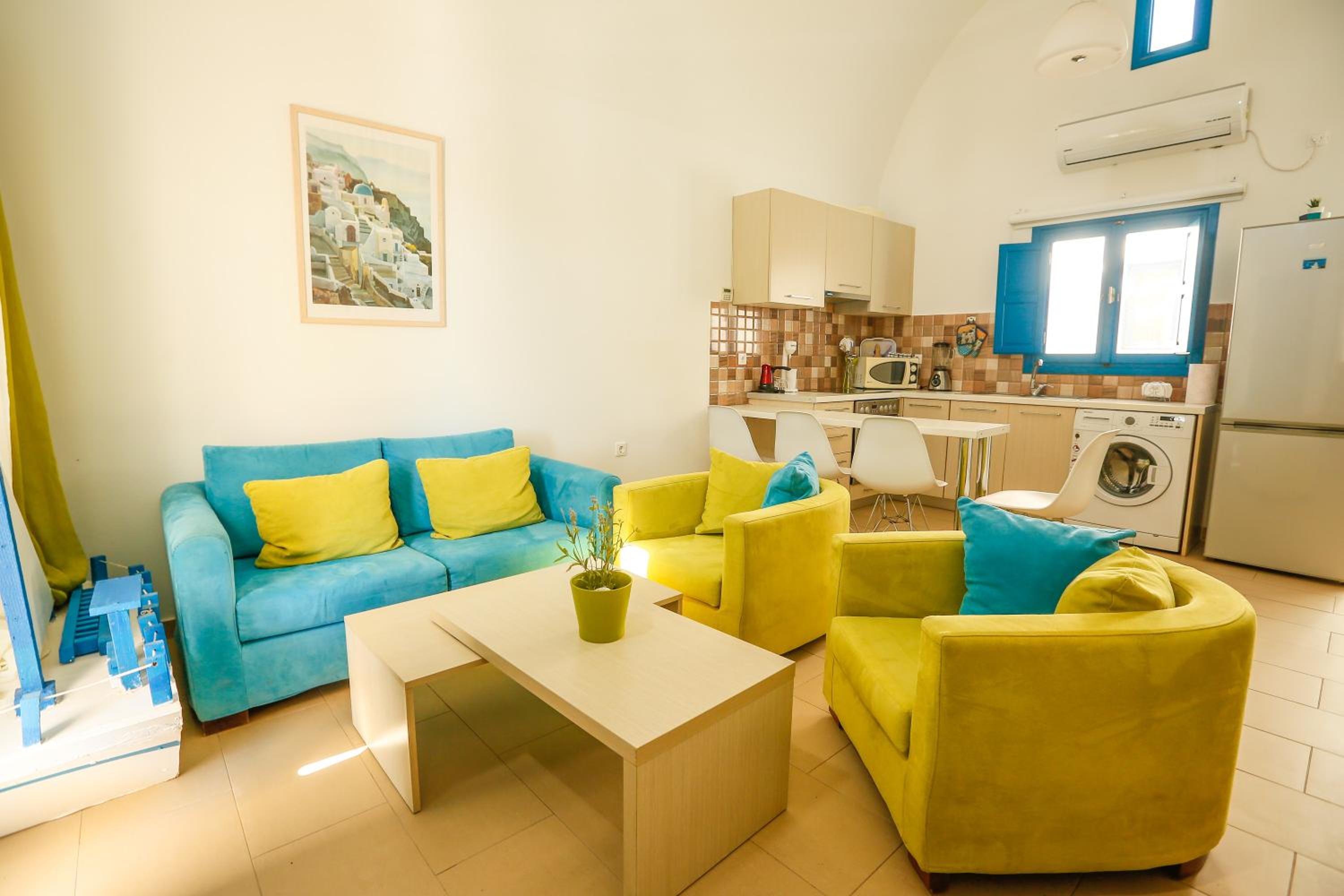 Perissa 2 bedrooms 4 persons cycladic house by MPS photo 5