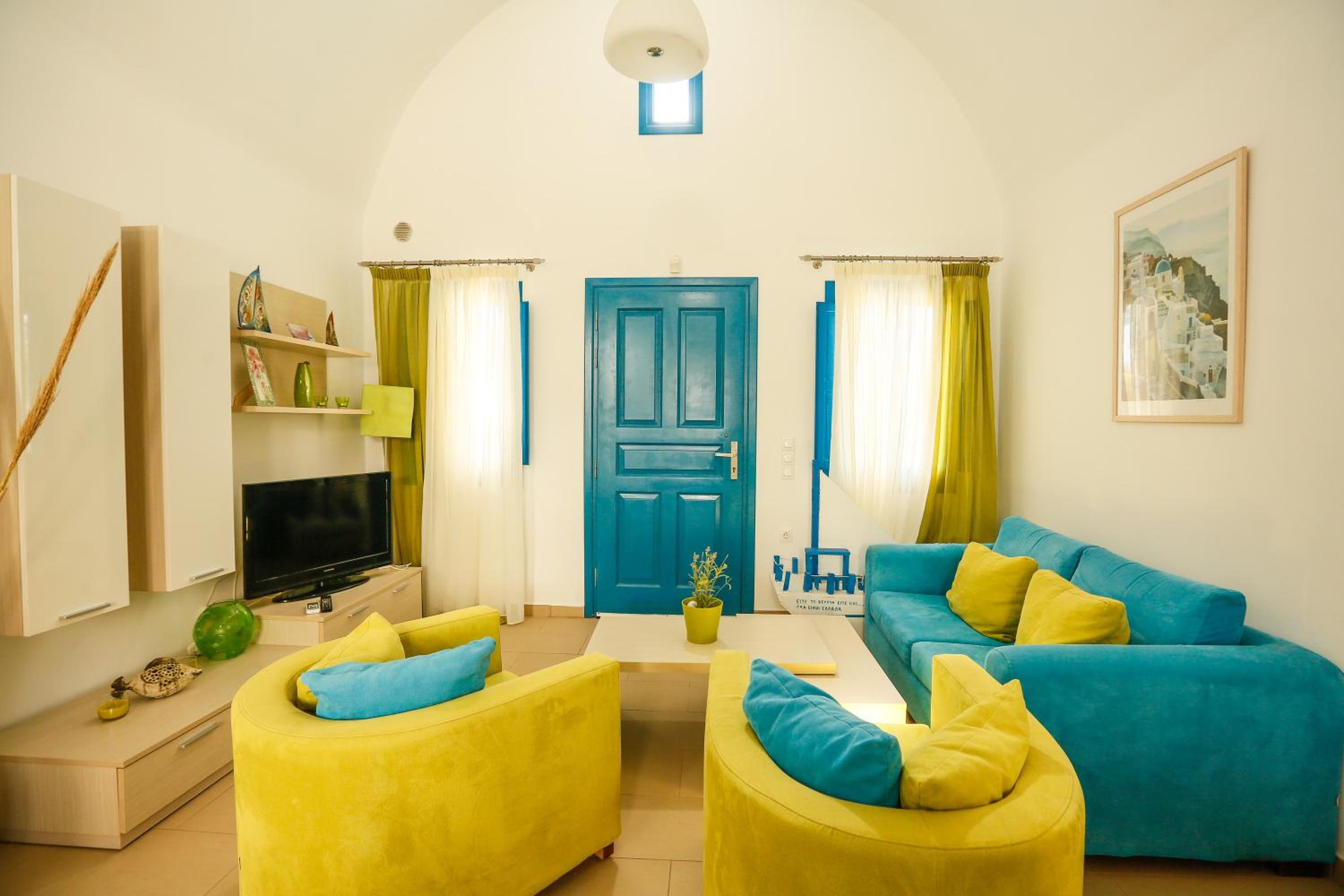 Perissa 2 bedrooms 4 persons cycladic house by MPS photo 4