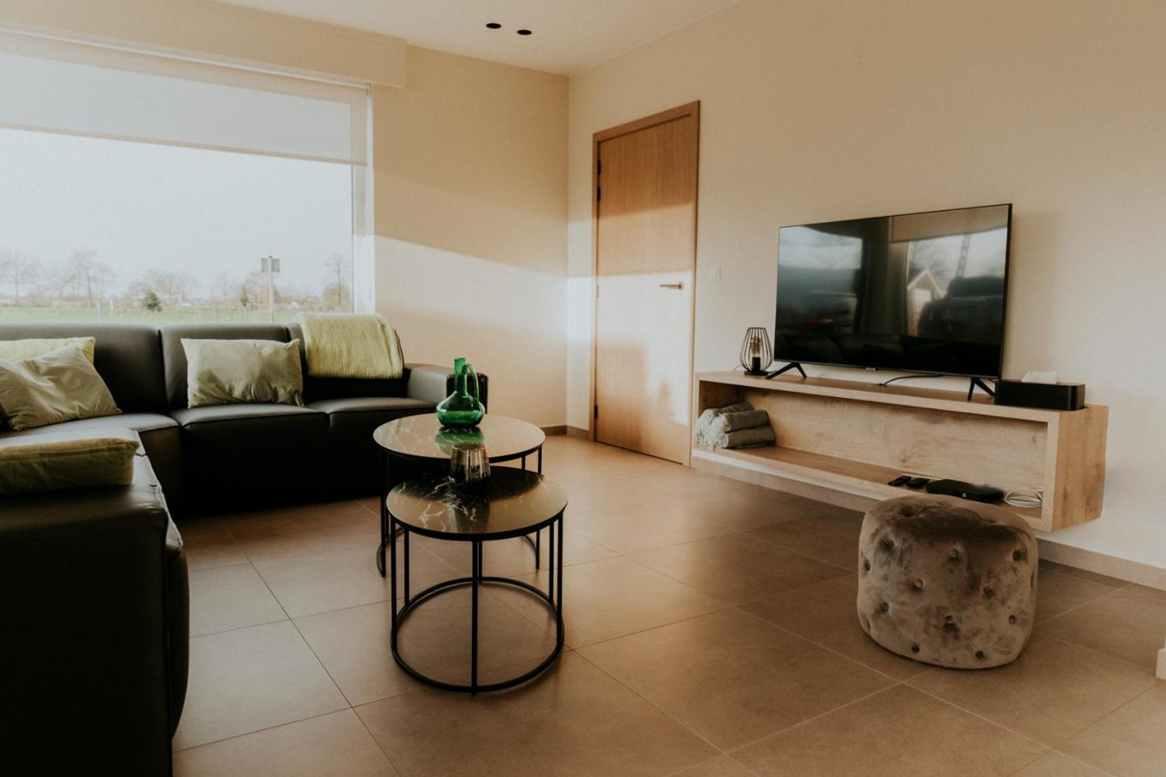 Luxury holiday home in Zwevezele