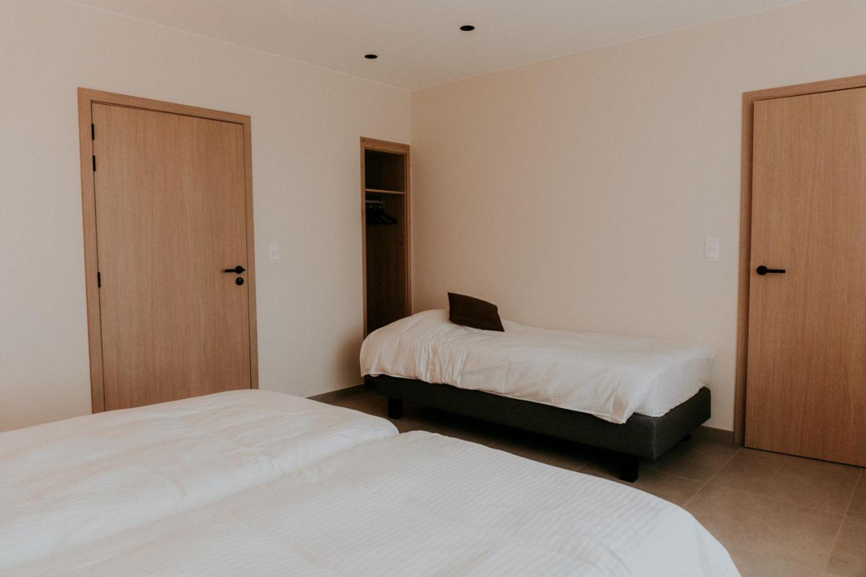 Luxury holiday home in Zwevezele