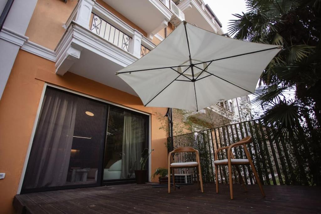The Luxury Garden Apartment by PikHost