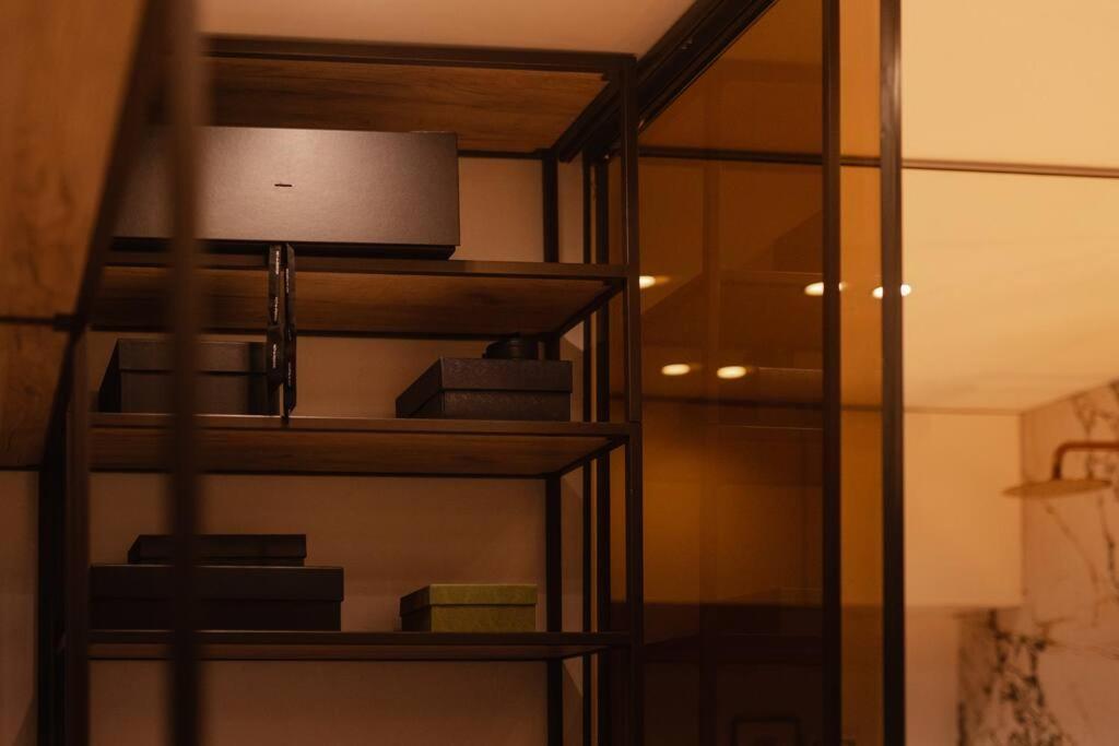 The Luxury Garden Apartment by PikHost