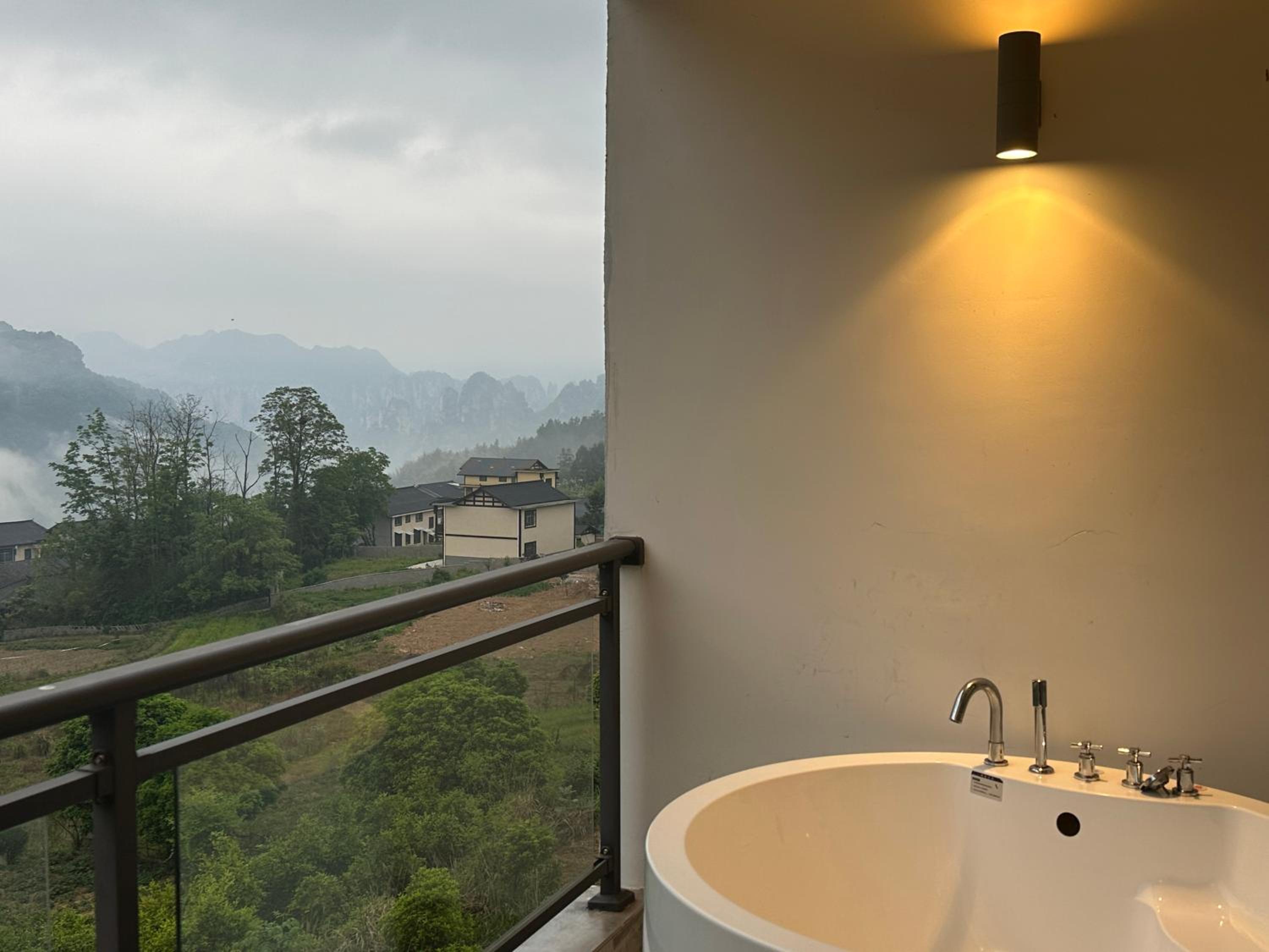 Zhangjiajie National Park Nvue Resorts