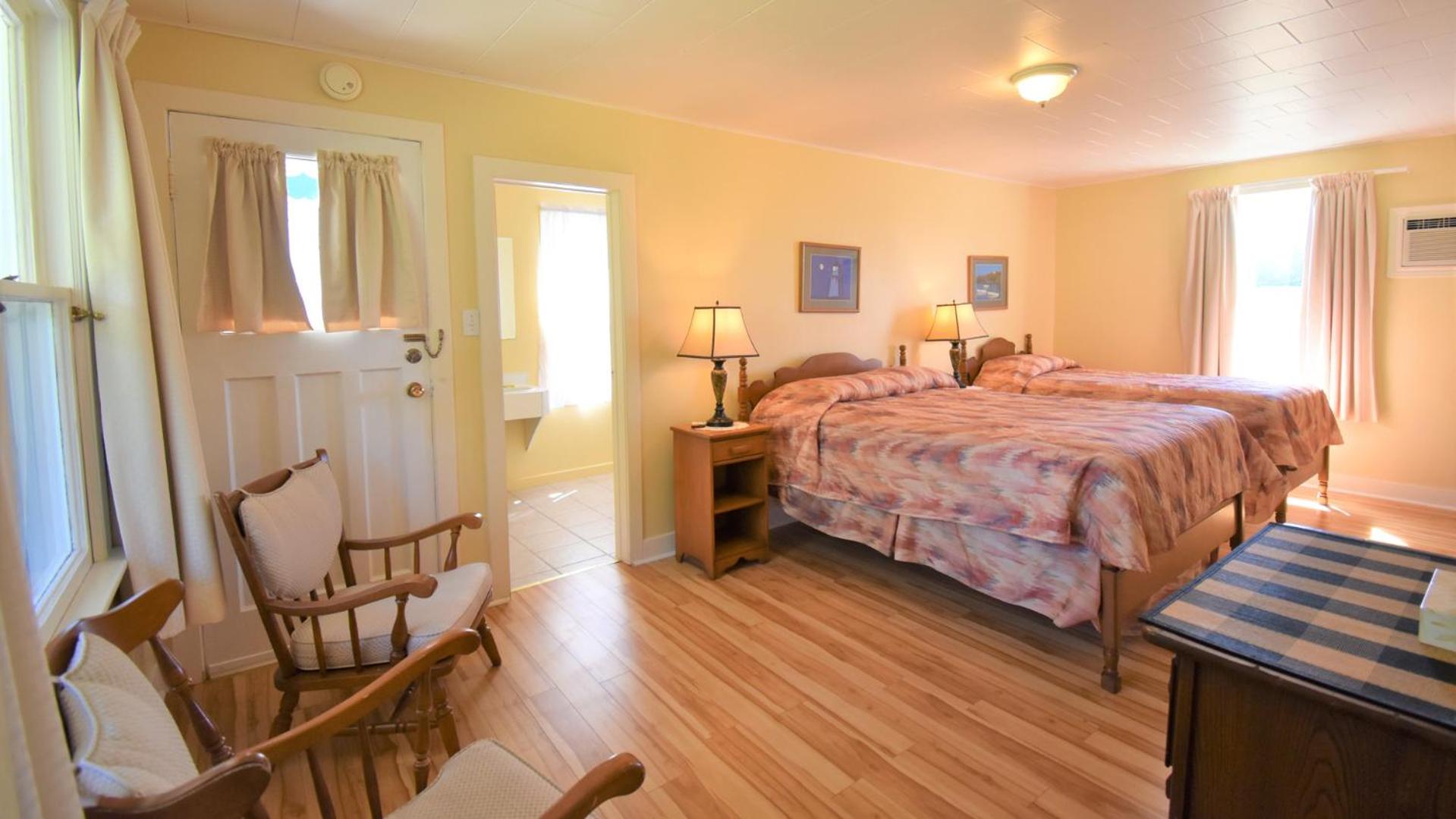 Lakeview Lodge and Cottages