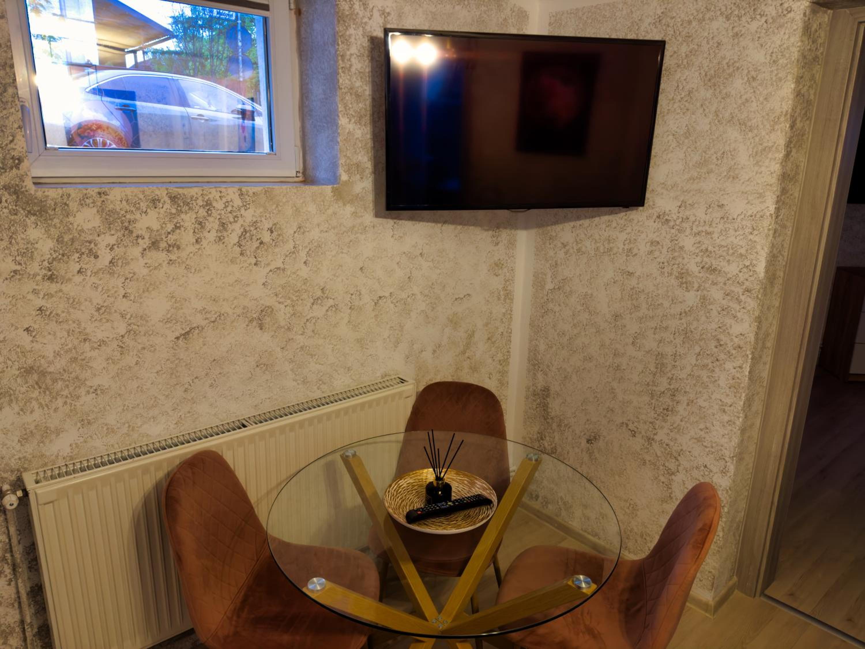 Photo 37