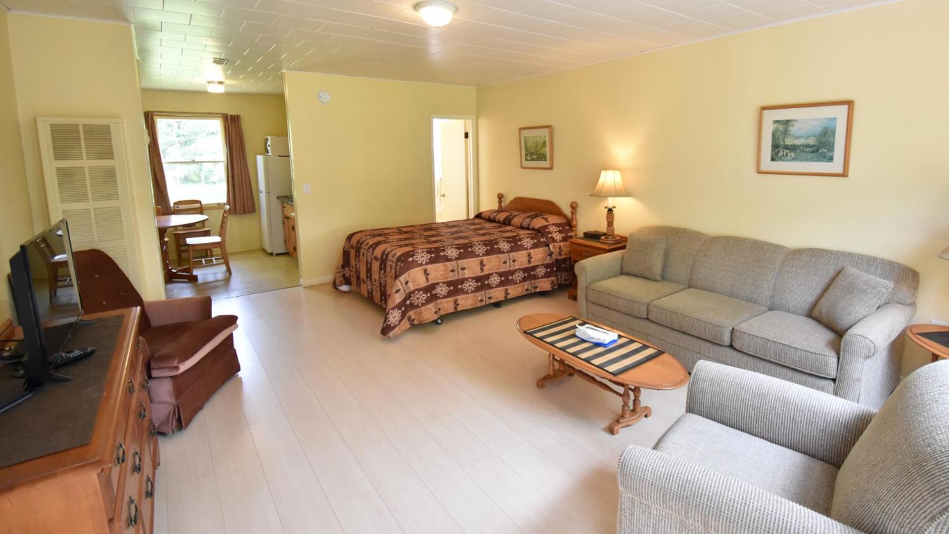 Lakeview Lodge and Cottages