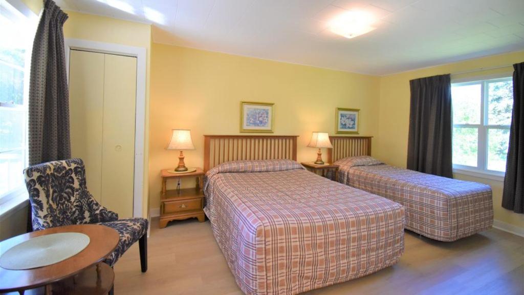 Lakeview Lodge and Cottages